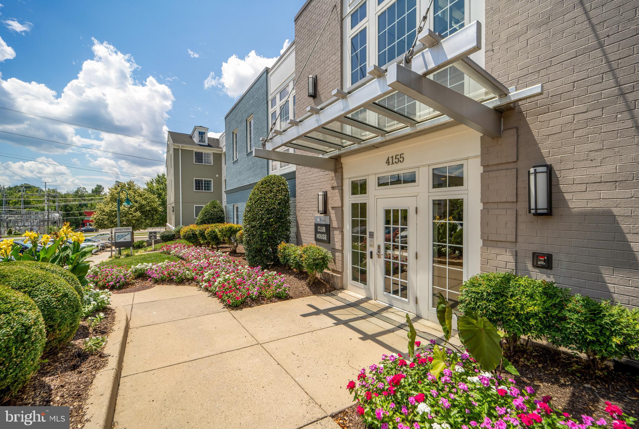 WEST VILLAGE OF SHIRLINGTON - Residential Lease