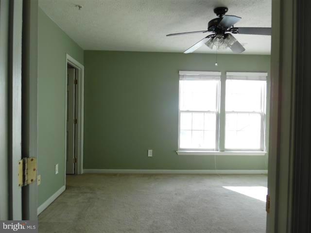 EATON SQUARE - Residential