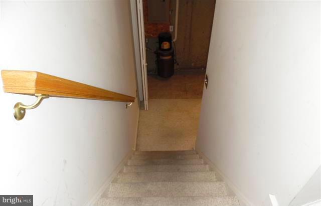 EATON SQUARE - Residential