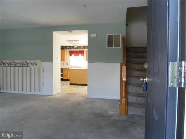 EATON SQUARE - Residential