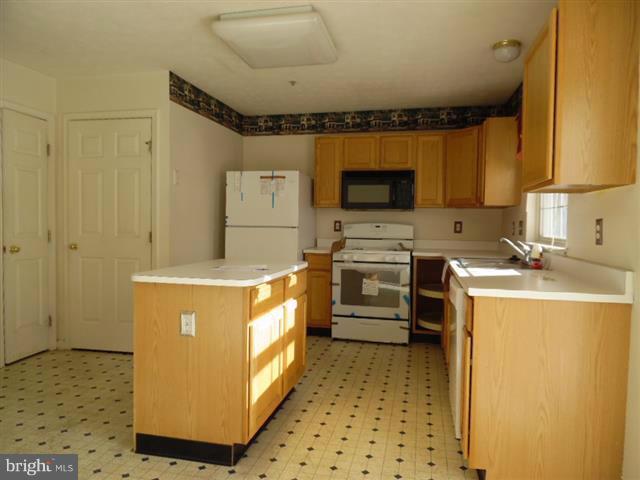 EATON SQUARE - Residential