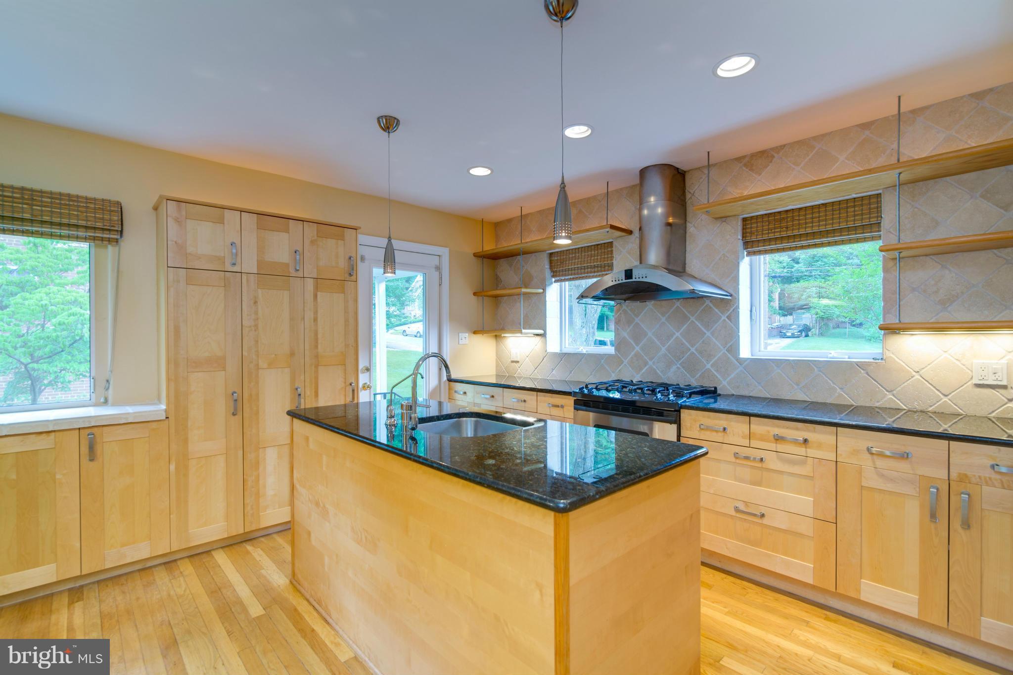 SLEEPY HOLLOW MANOR - Residential