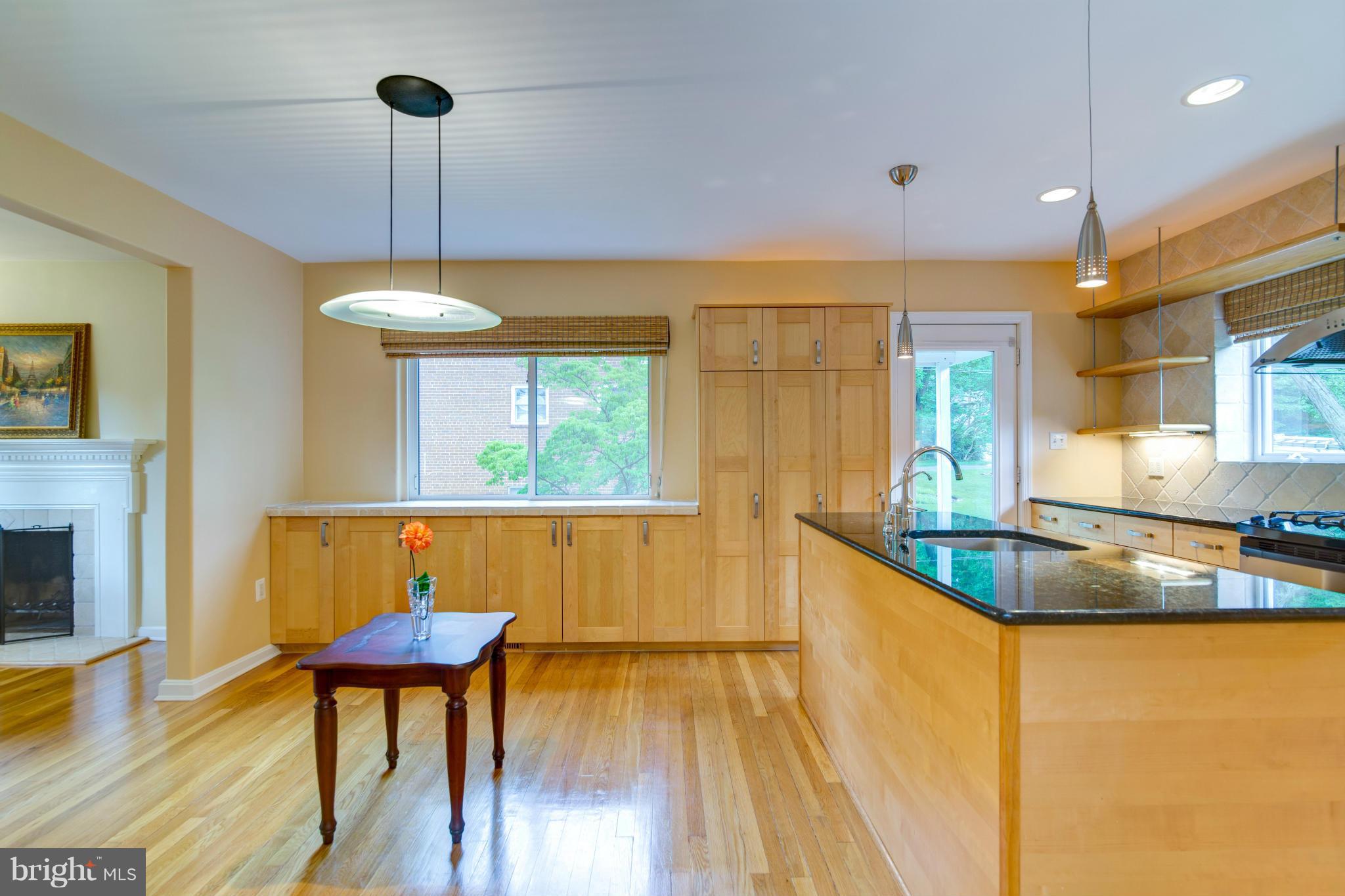 SLEEPY HOLLOW MANOR - Residential