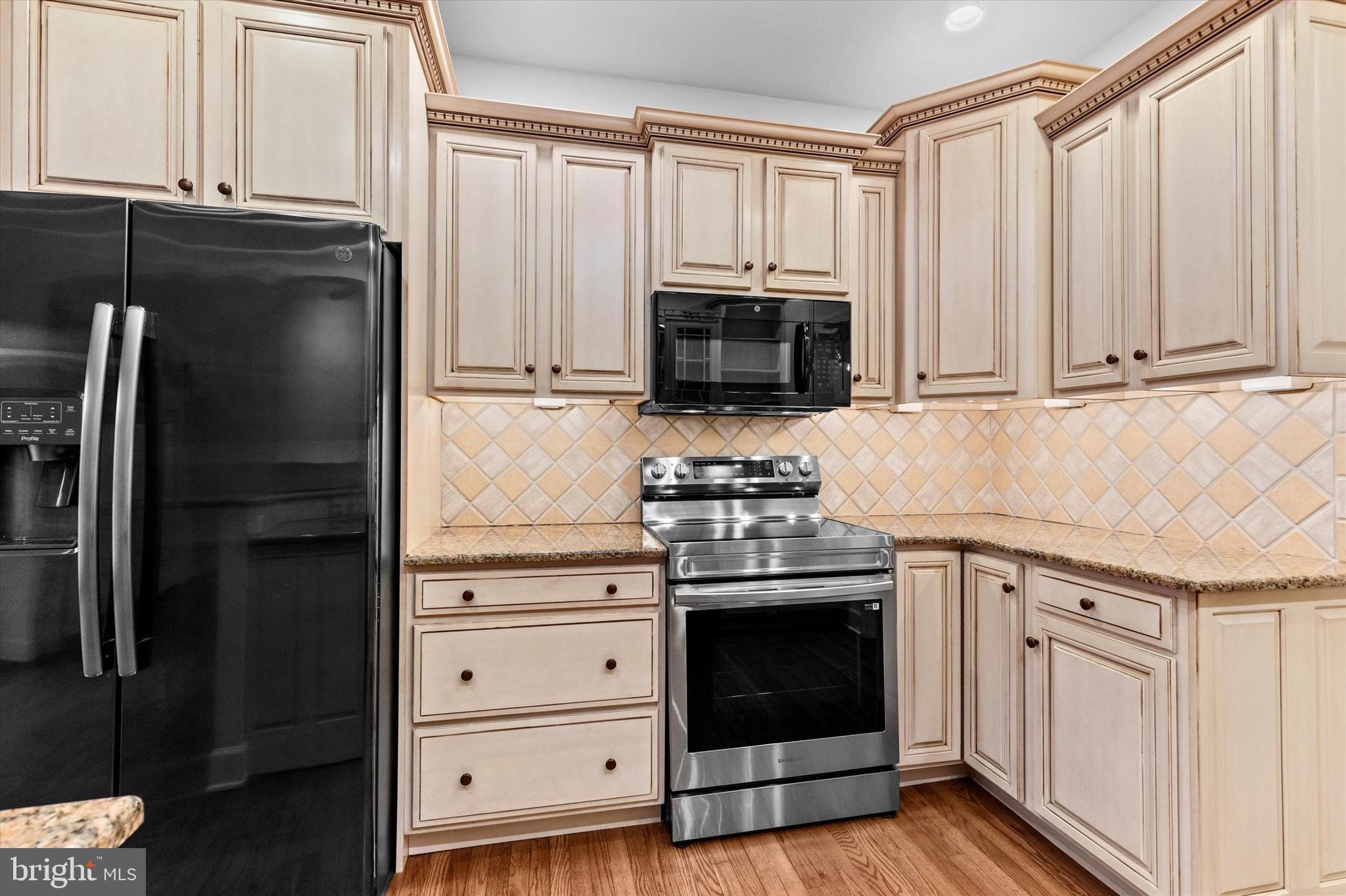 STONE CREEK - Residential