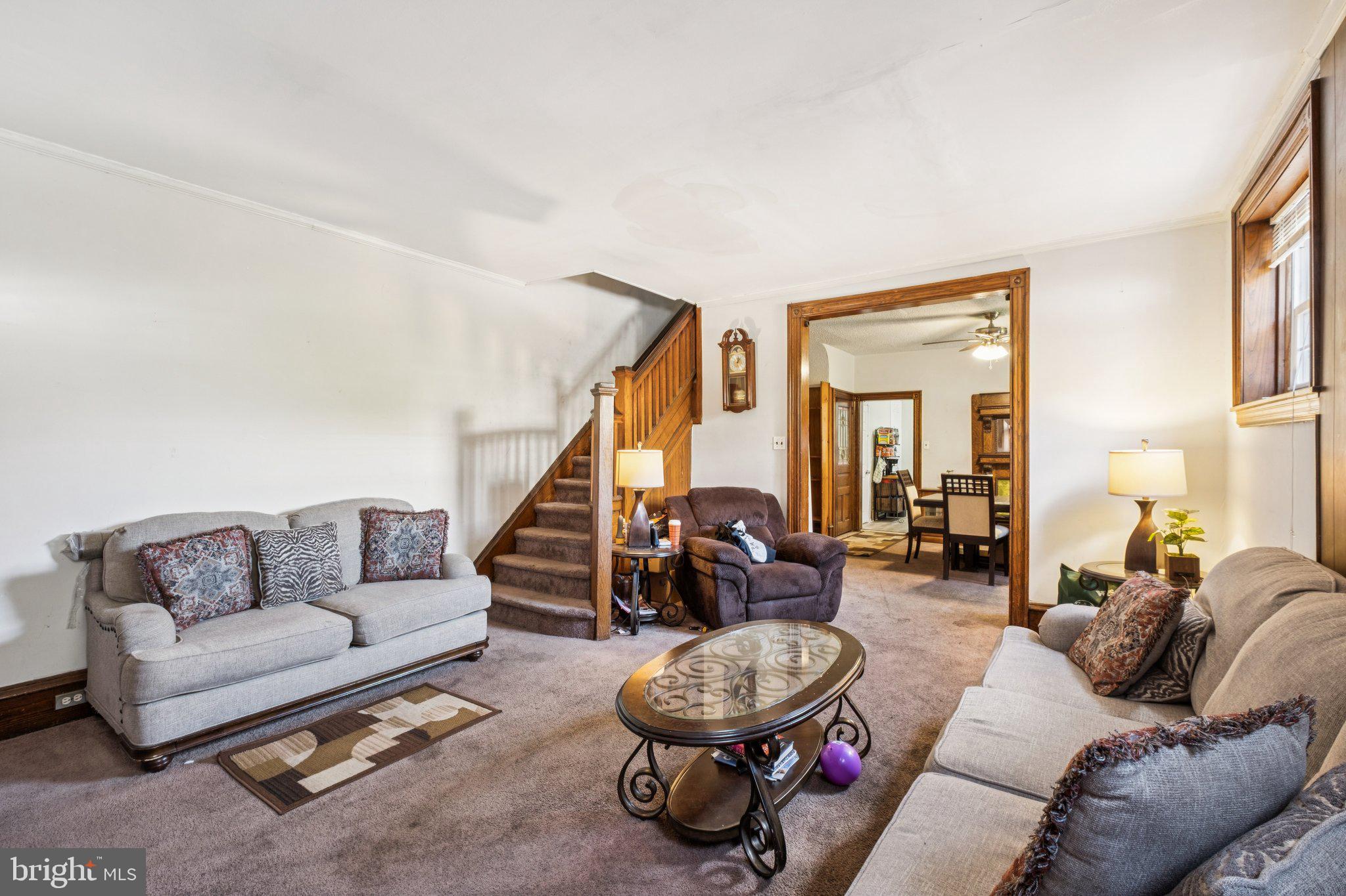 28 W FREEDLEY STREET