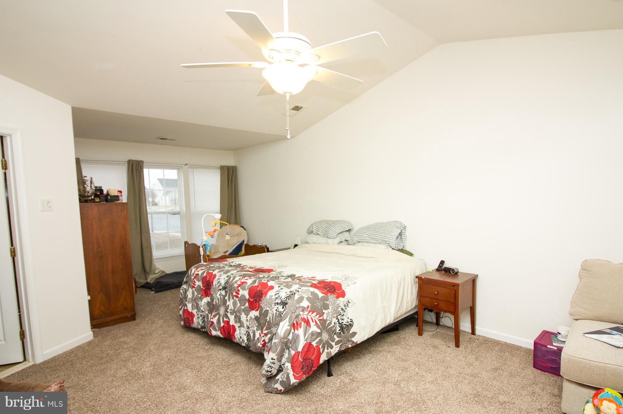 LAKELAND PLACE - Residential