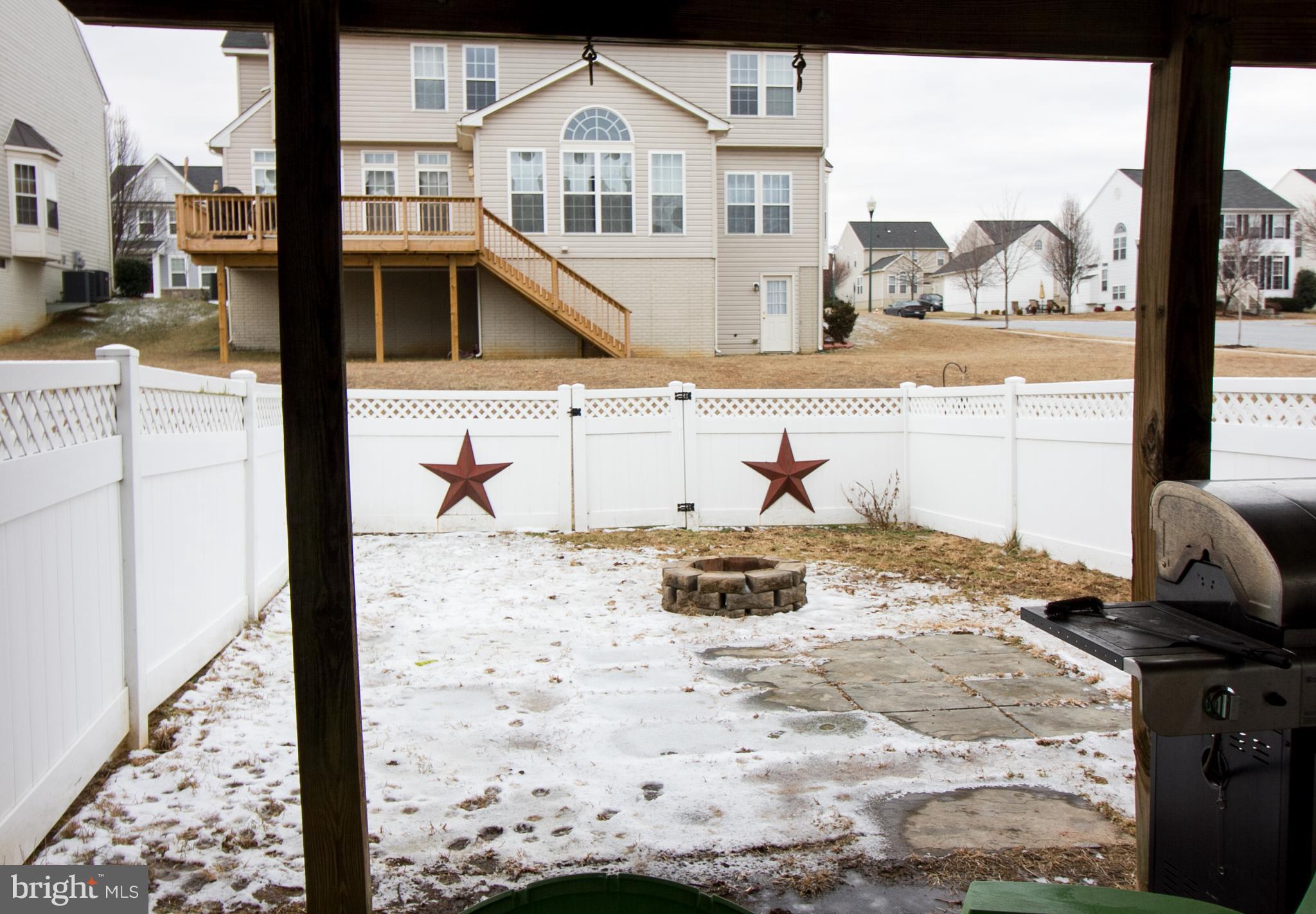 LAKELAND PLACE - Residential