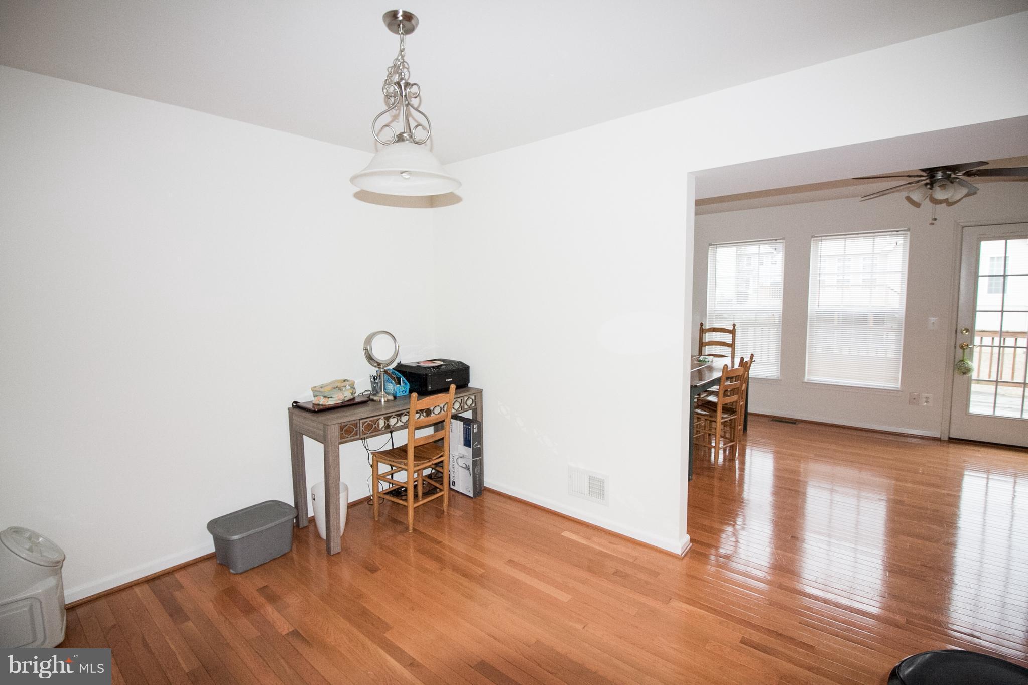 LAKELAND PLACE - Residential