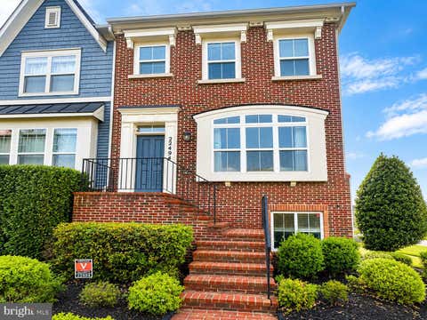 Townhouse For Rent - 22494 Newcut Road<br/> Montgomery County, CLARKSBURG, MD 20871