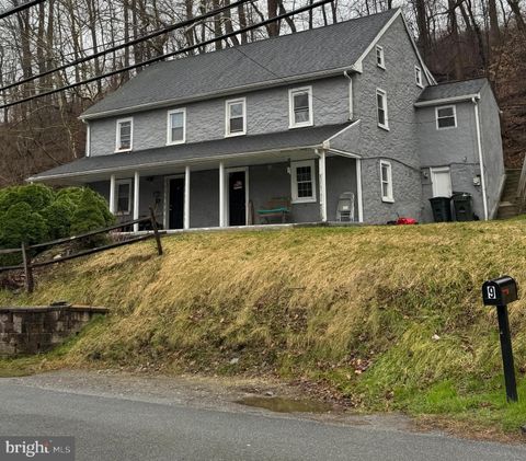 Townhouse For Sale - 9-11 N Brandywine Avenue<br/> COATESVILLE, PA 19320