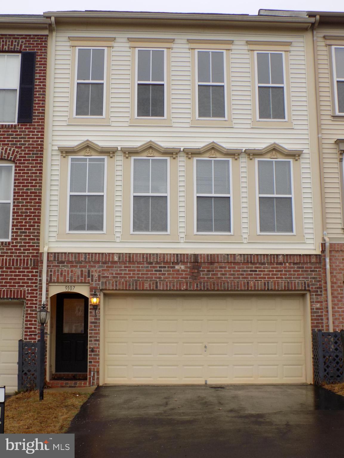 VICTORY LAKES - Residential