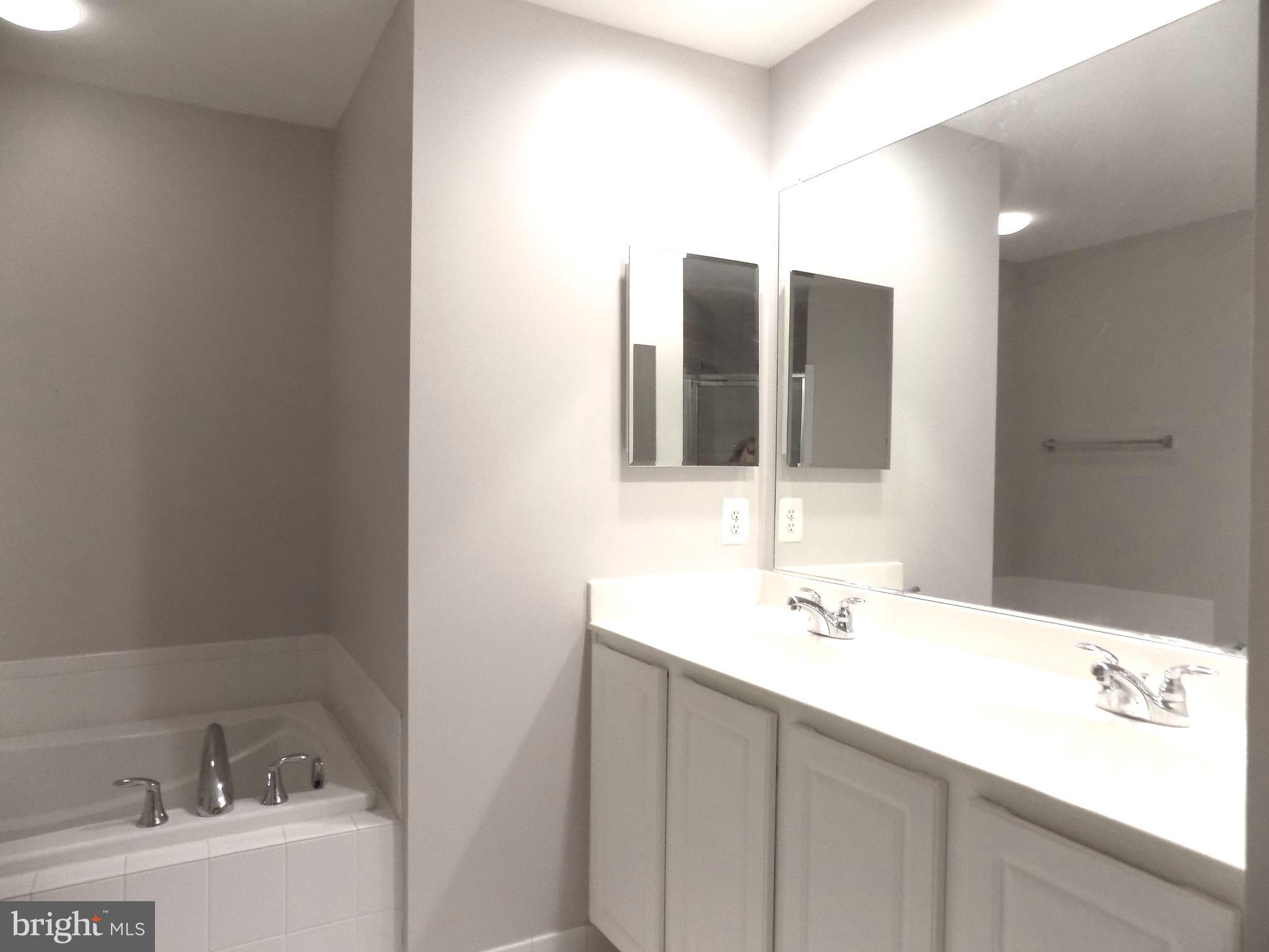 VICTORY LAKES - Residential