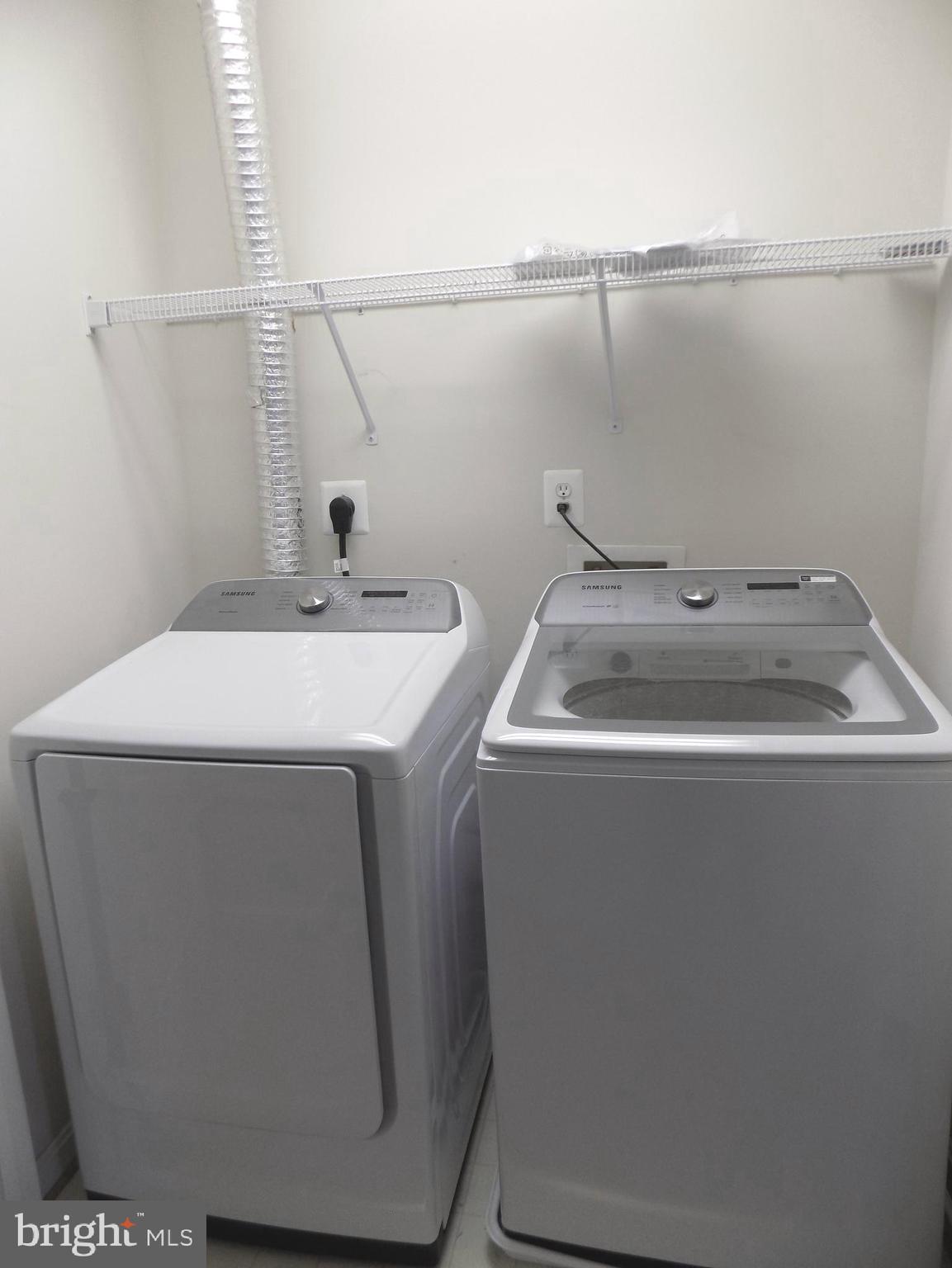 VICTORY LAKES - Residential