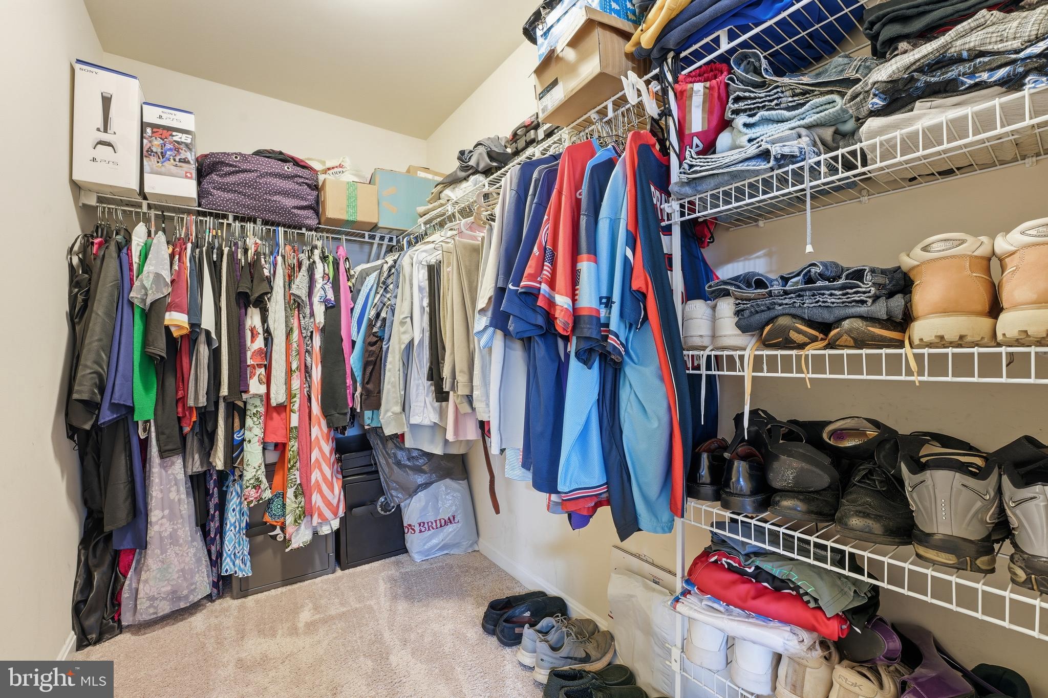 ORANGE ESTATES - Residential