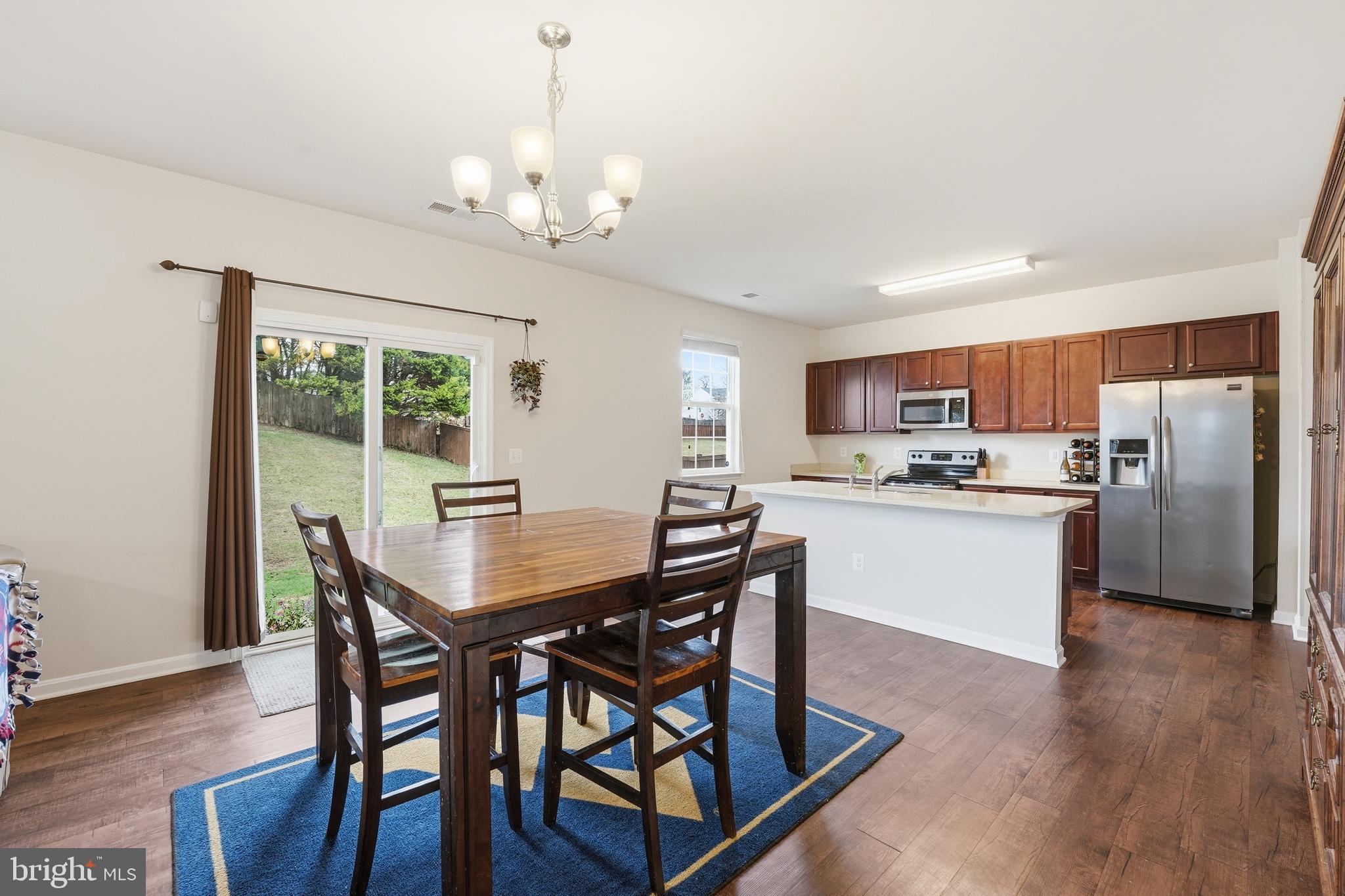 ORANGE ESTATES - Residential