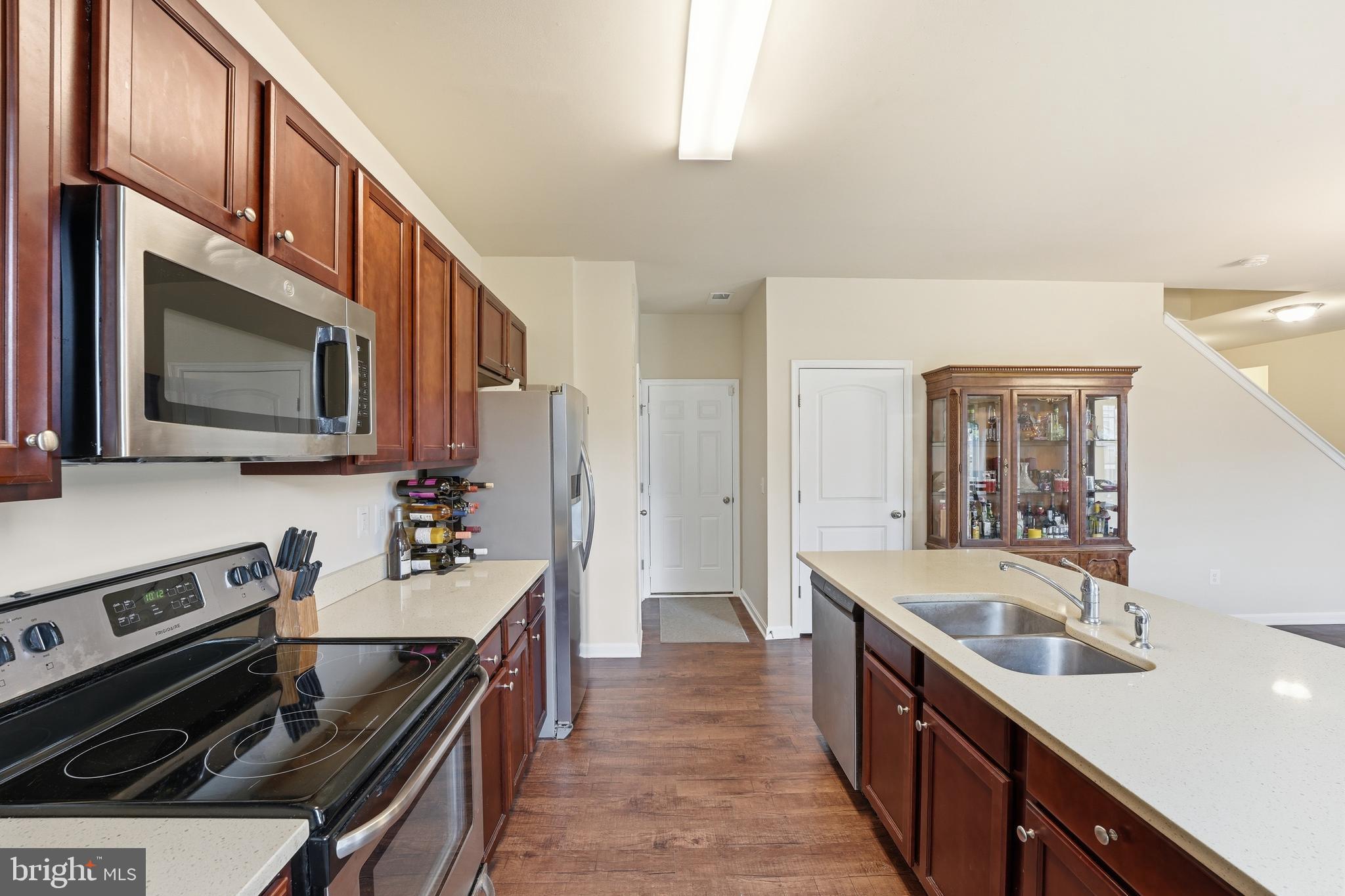 ORANGE ESTATES - Residential