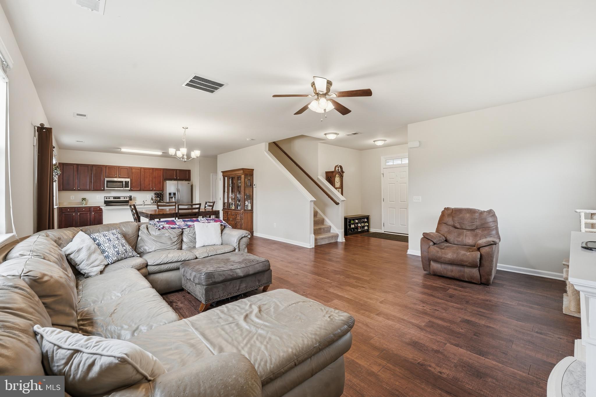 ORANGE ESTATES - Residential