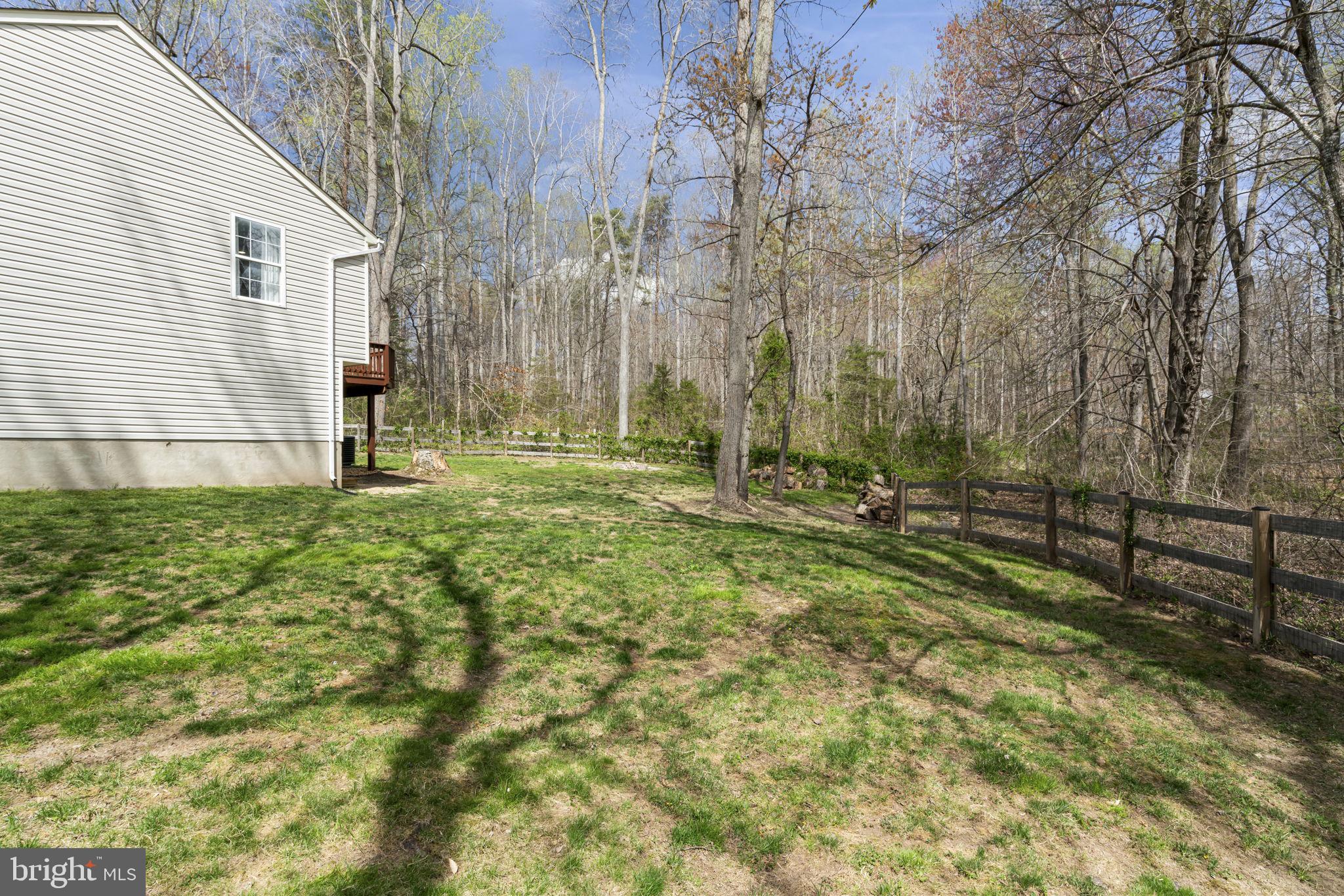 HIDDEN LAKE - Residential