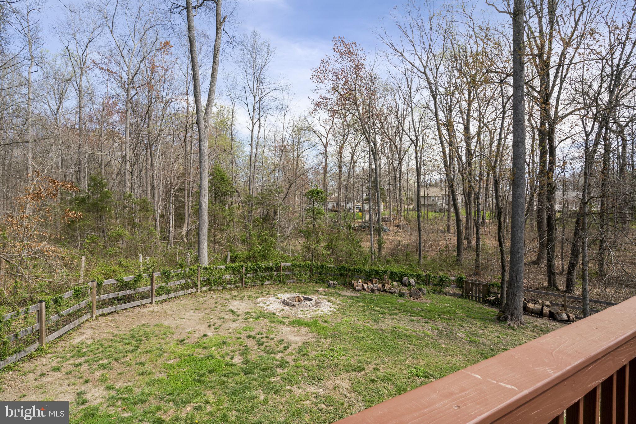 HIDDEN LAKE - Residential