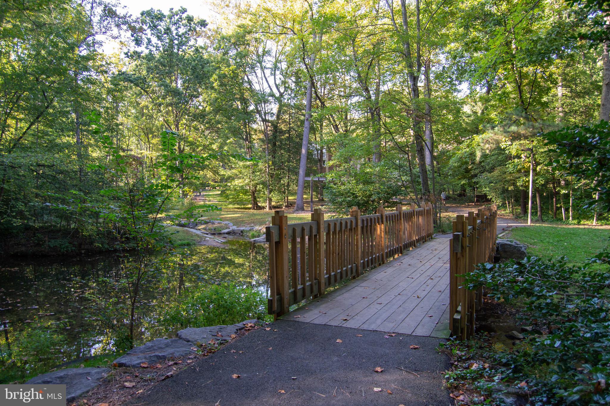 SUTTON RIDGE - Residential