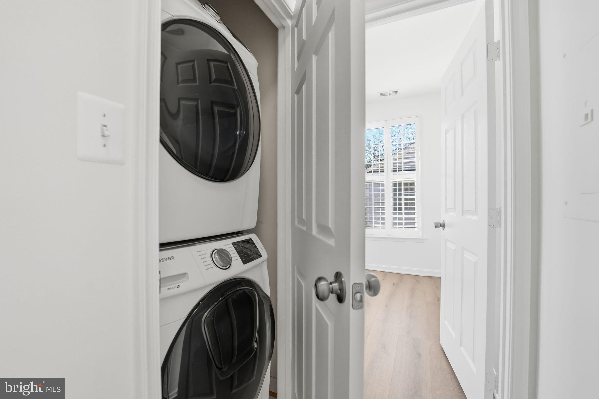 SUTTON RIDGE - Residential