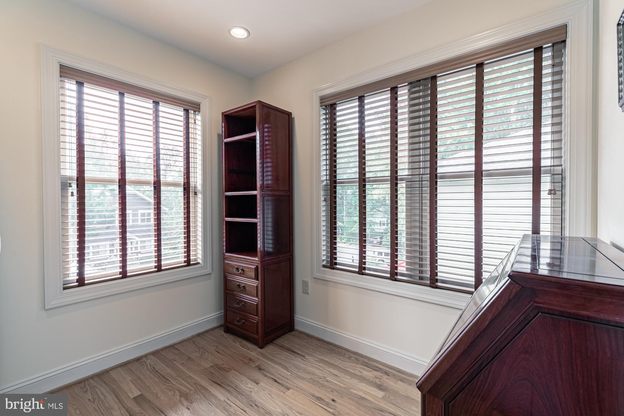 BON AIR - Residential