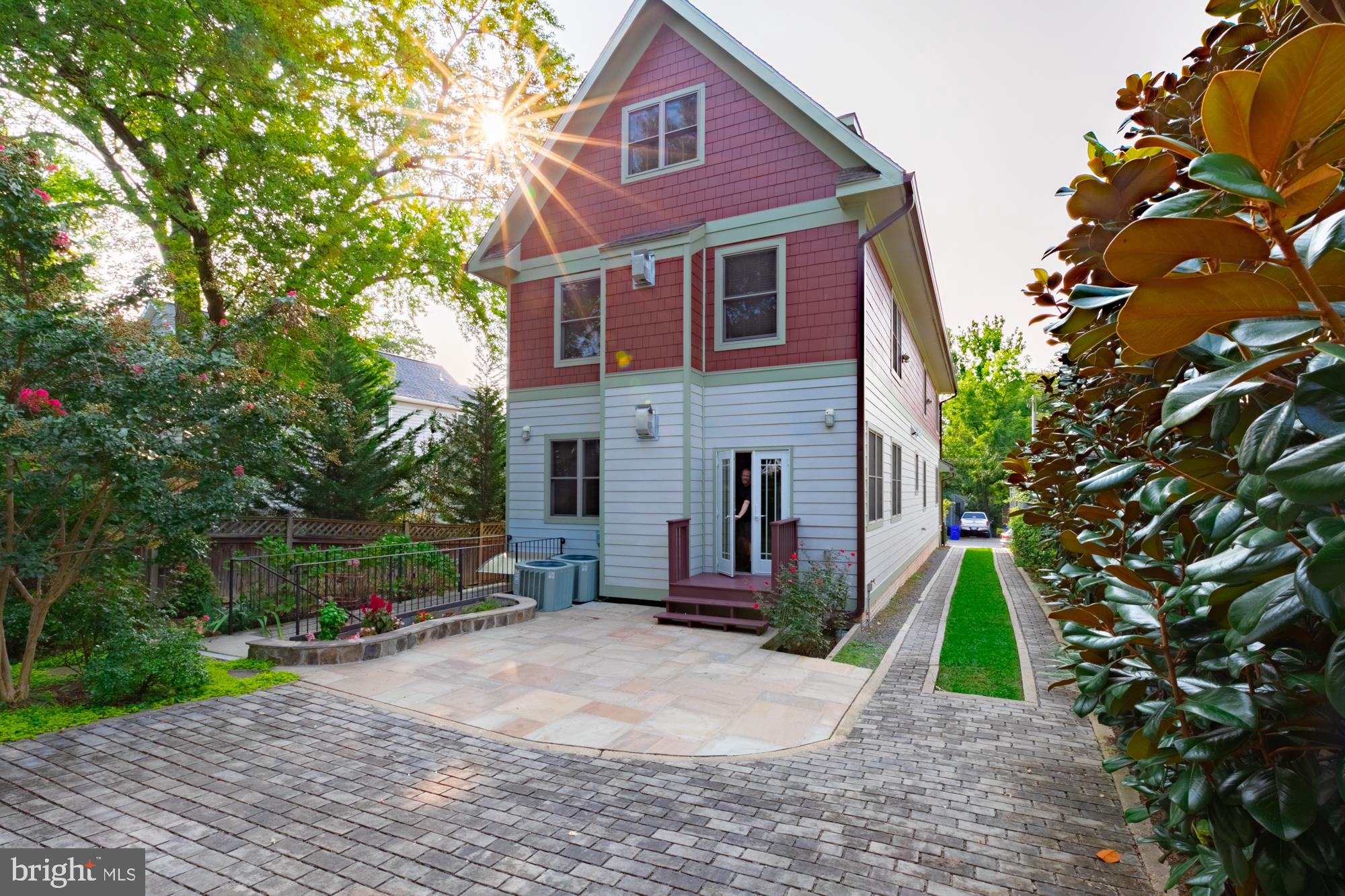 BON AIR - Residential