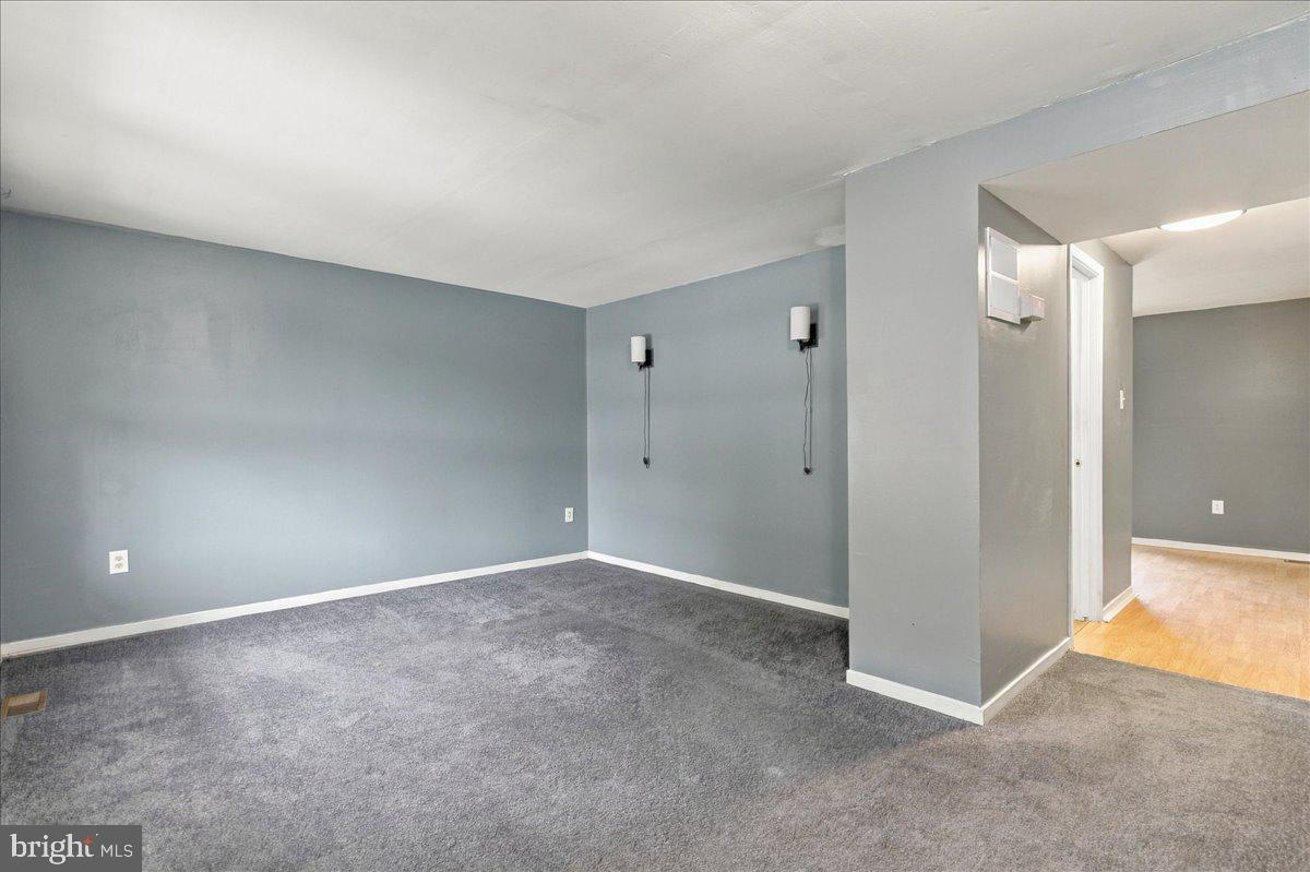5 E HART STREET