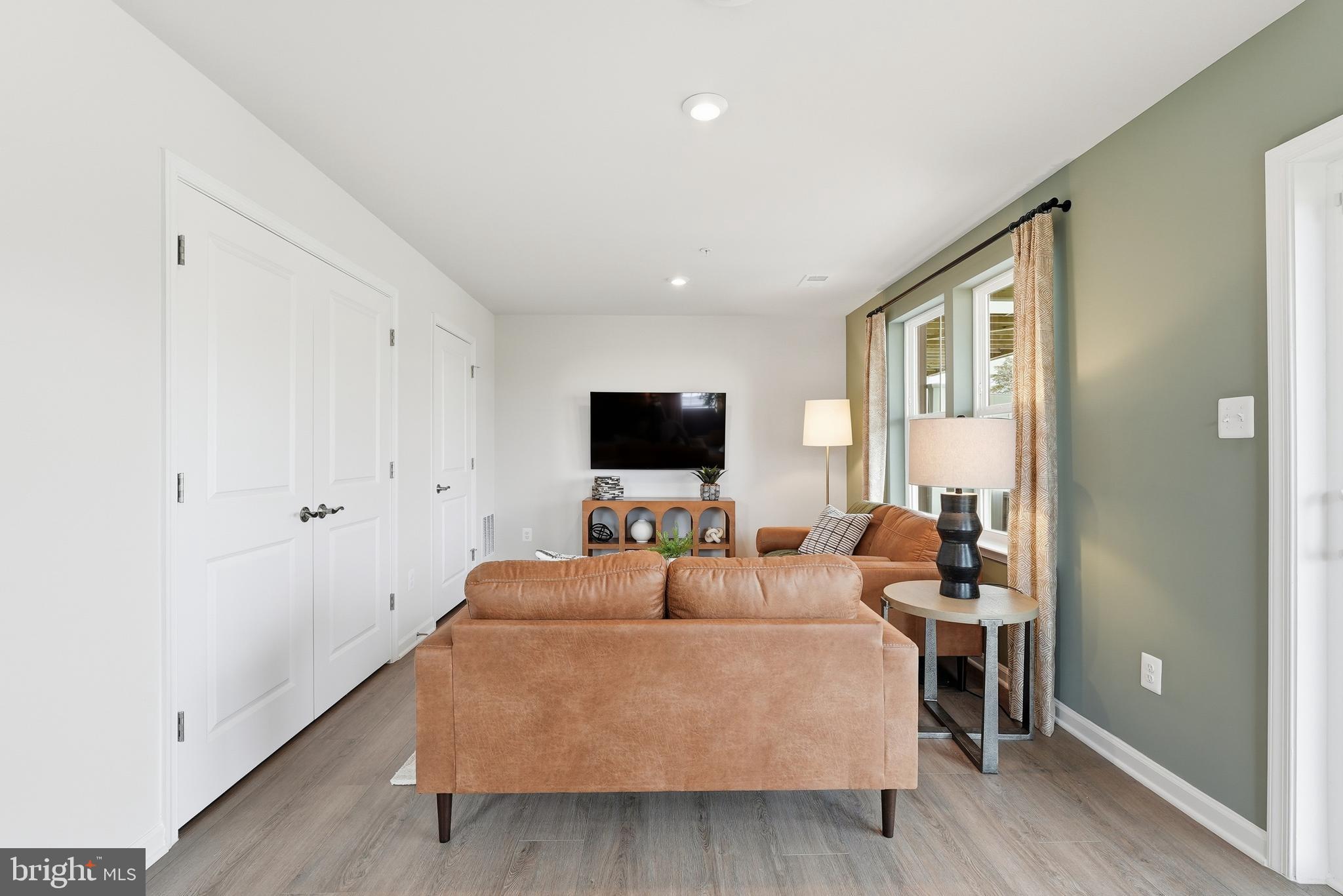 SUNSTONE PRESERVE - Residential