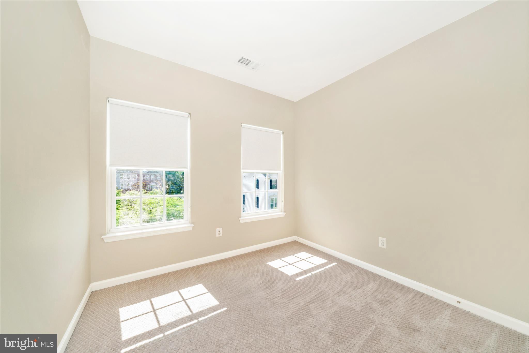 FAIRWOOD CROSSING AT BLA - Residential