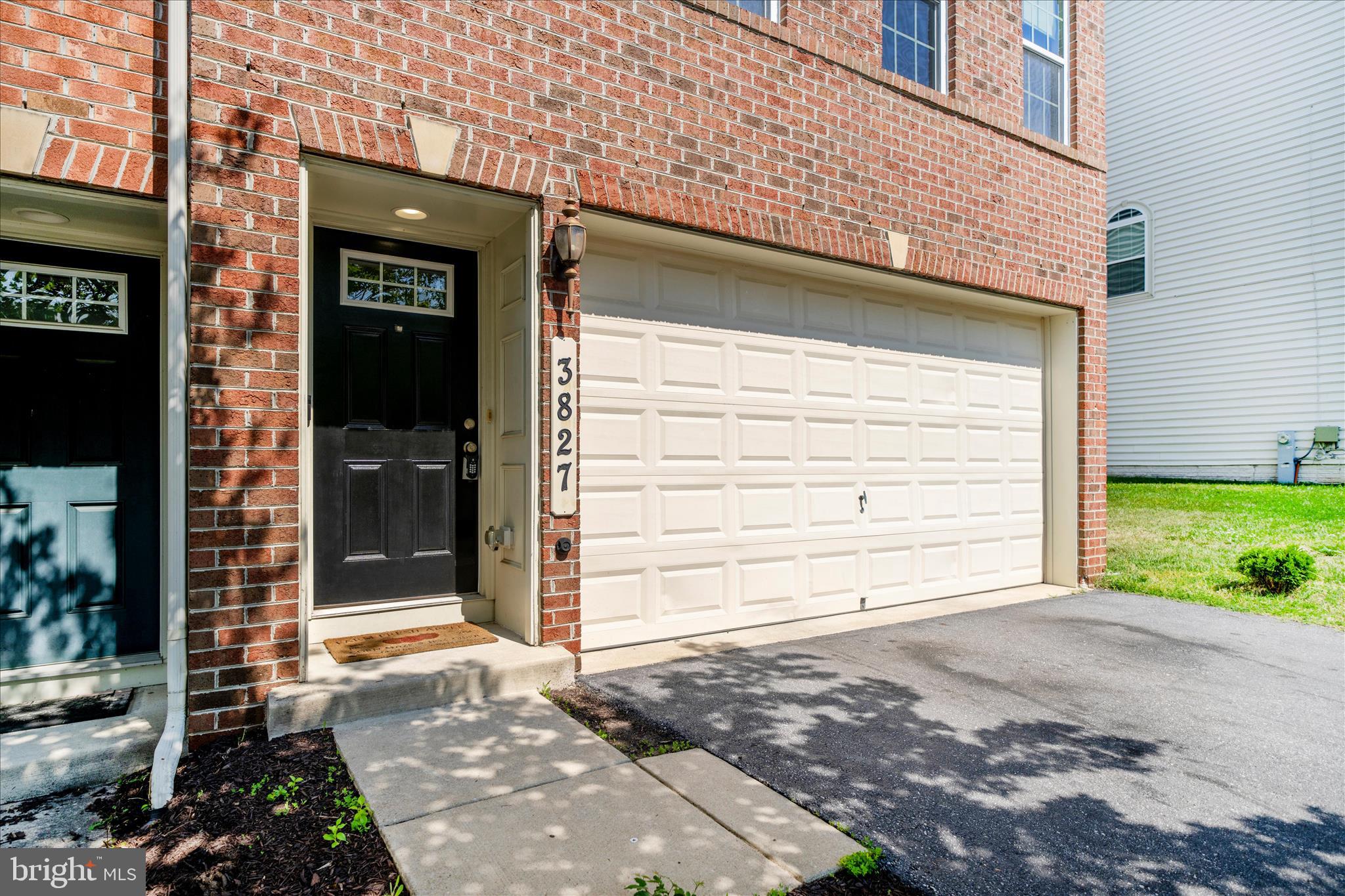 FAIRWOOD CROSSING AT BLA - Residential