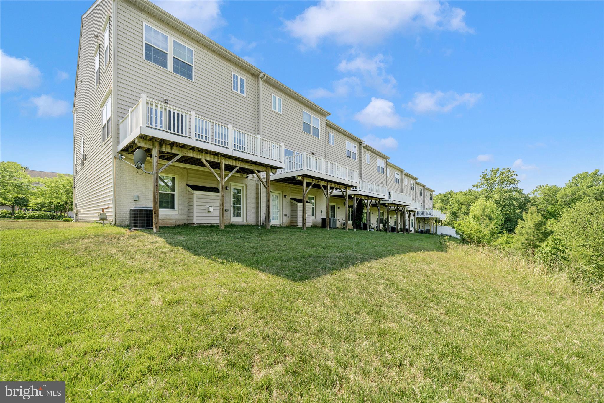 FAIRWOOD CROSSING AT BLA - Residential