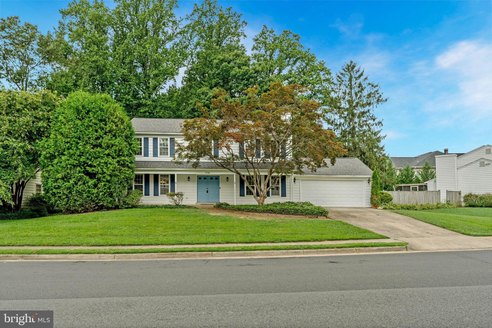 ** Motivated Seller heard you, and has made a great PRICE Adjustment! **
The home's standout features:
-- A freshly painted interior, a beautifully renovated kitchen with views out to the deck and backyard. A sunny family room with refaced fireplace and built-in bookshelves. A laundry room, that is steps from the kitchen, with recent washer/dryer (2023).
--Main level and upper level with gleaming hardwood floors.
-- 4 bedrooms and 2 full baths upstairs. Primary bedroom with ensuite bath and custom walk-in closet . Three additional bedrooms with closet organizers and another full updated bath complete the upper level.
-- A finished lower level includes recreation room with bar, spacious 5th bedroom with egress window, third full updated bath and bonus room.
--A private flat backyard, perfect for summer BBQs and relaxing evenings on the deck; There's also an outdoor storage shed.
-- Most recent updates and improvements include :
New roof 2021, Garage door replacement 2024, HVAC 2020, Washer/Dryer 2023, Water heater 2017, kitchen cabinets, counter and backsplash 2025, Lower level bath renovation and jacuzzi install 2018, and more.
**PLUS, the home is in a super convenient location, and desirable neighborhood within the sought after Lake Braddock High School pyramid**
Don't wait, schedule your viewing today!