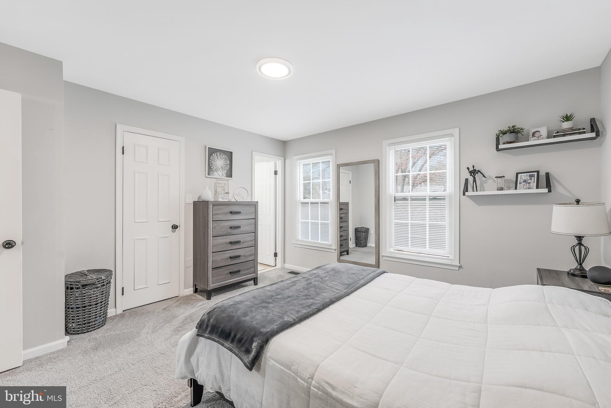 ADAMS WALK - Residential