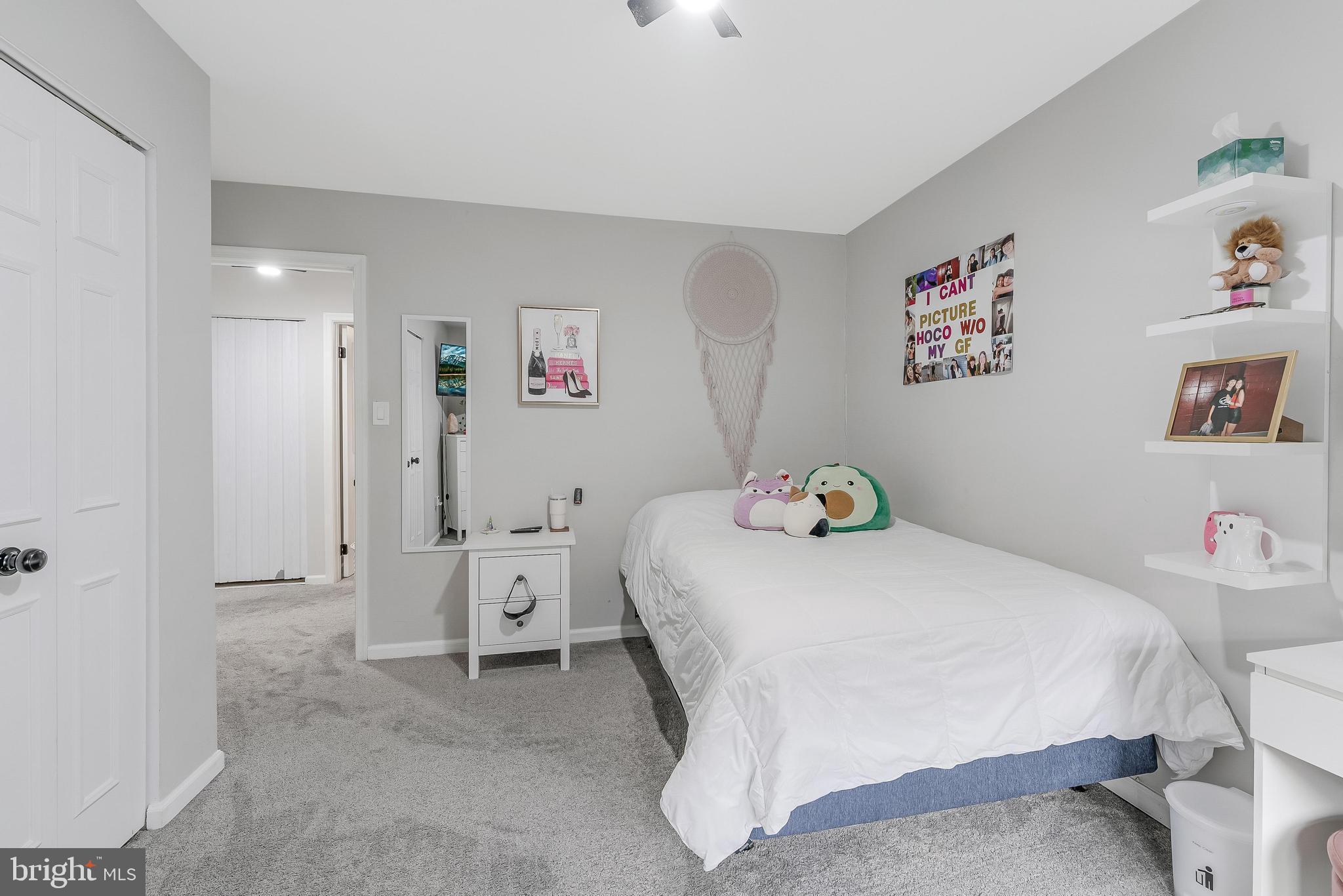 ADAMS WALK - Residential