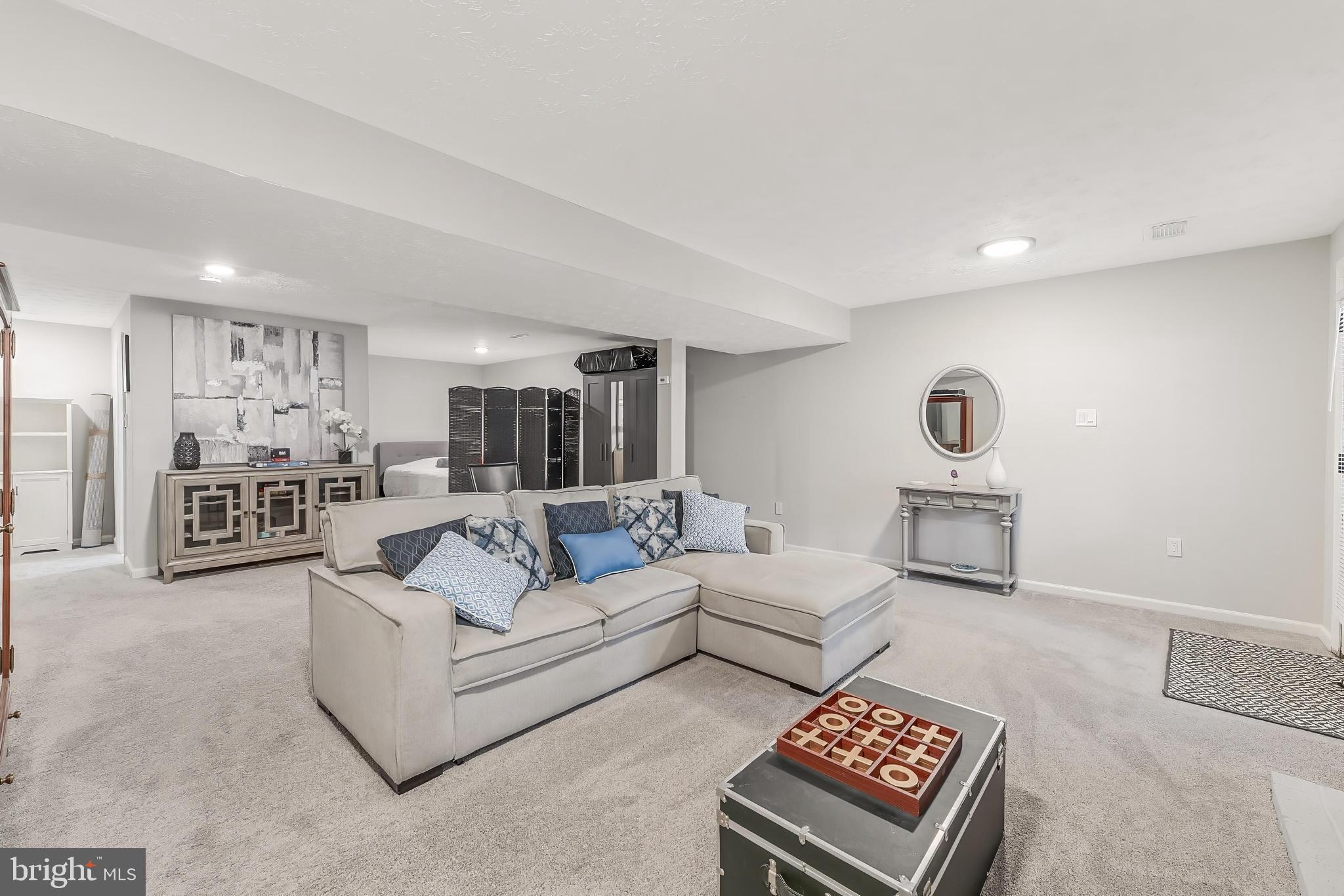 ADAMS WALK - Residential