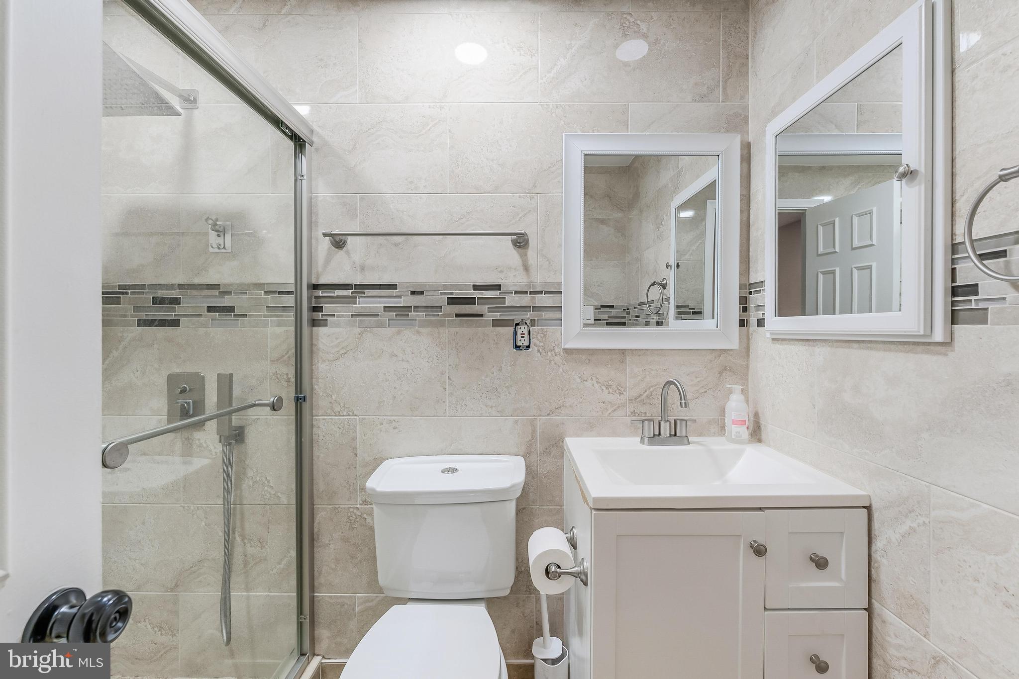 ADAMS WALK - Residential