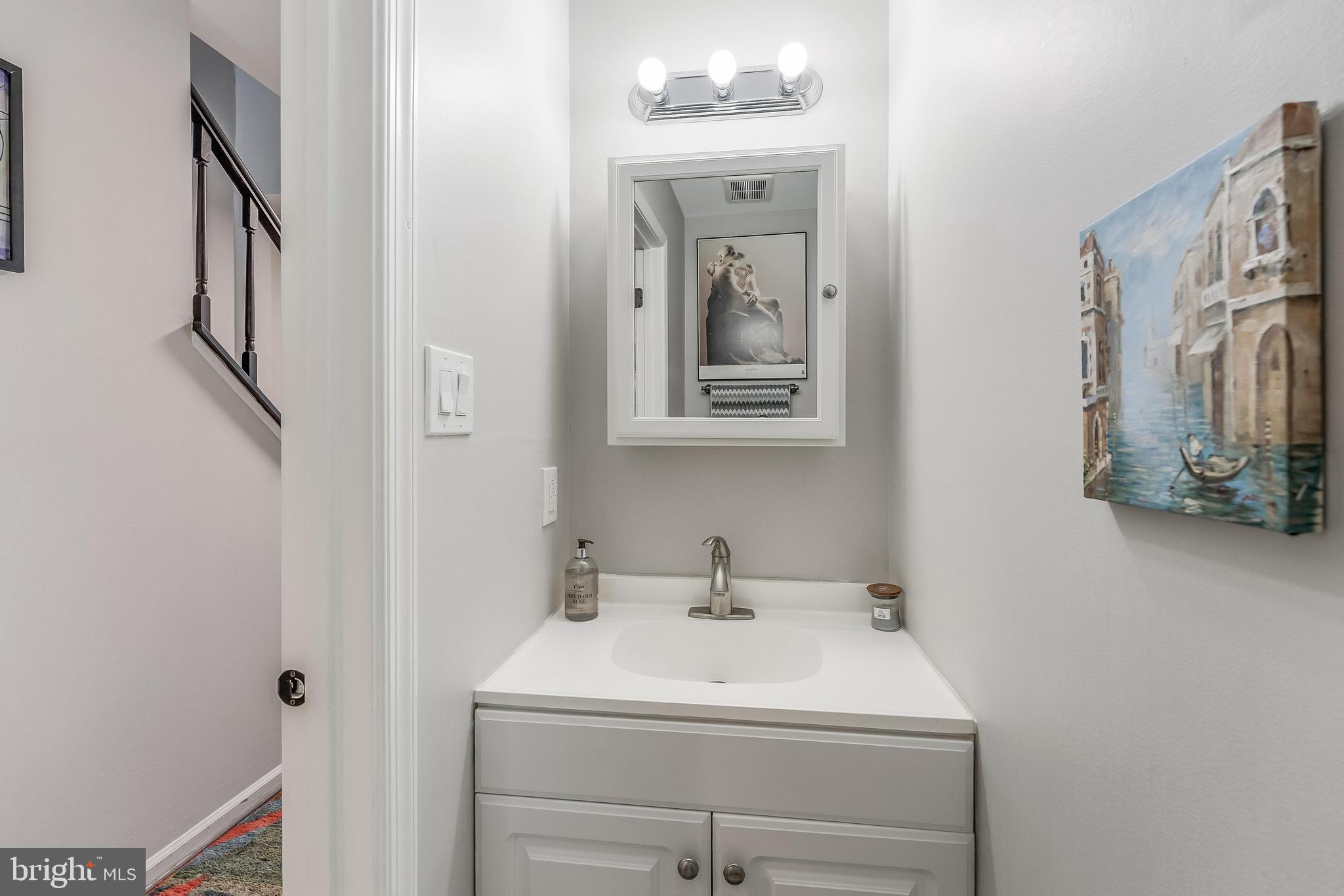 ADAMS WALK - Residential