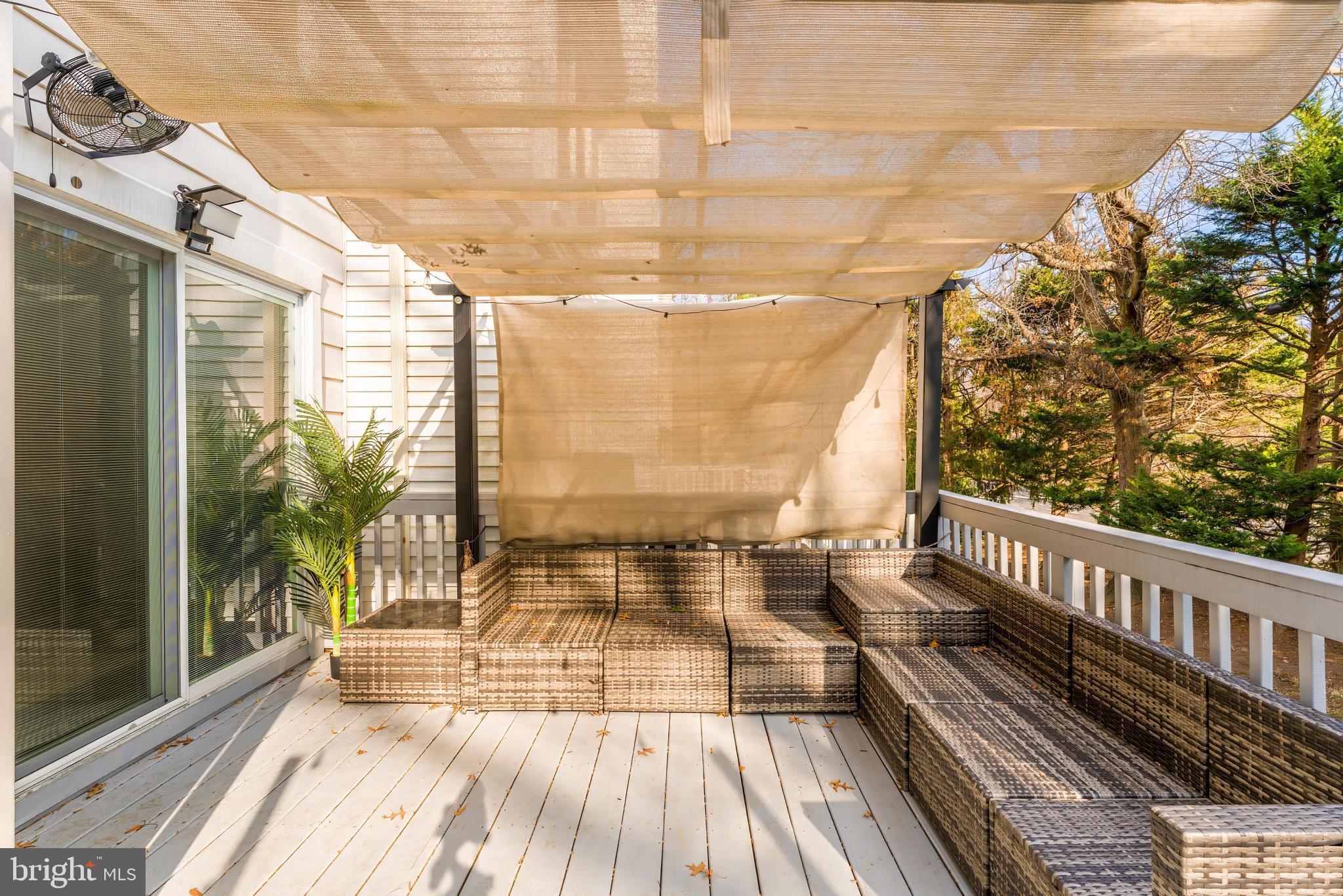 ADAMS WALK - Residential