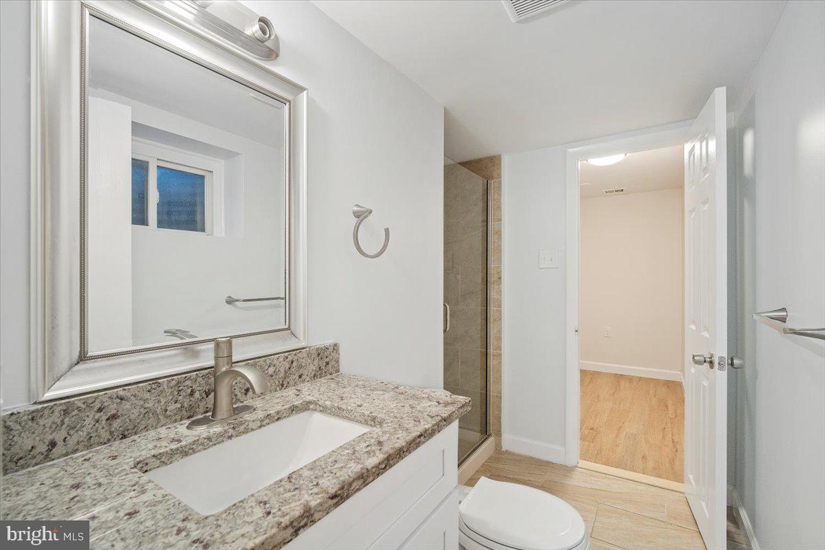 COLLEGE PARK WOODS - Residential