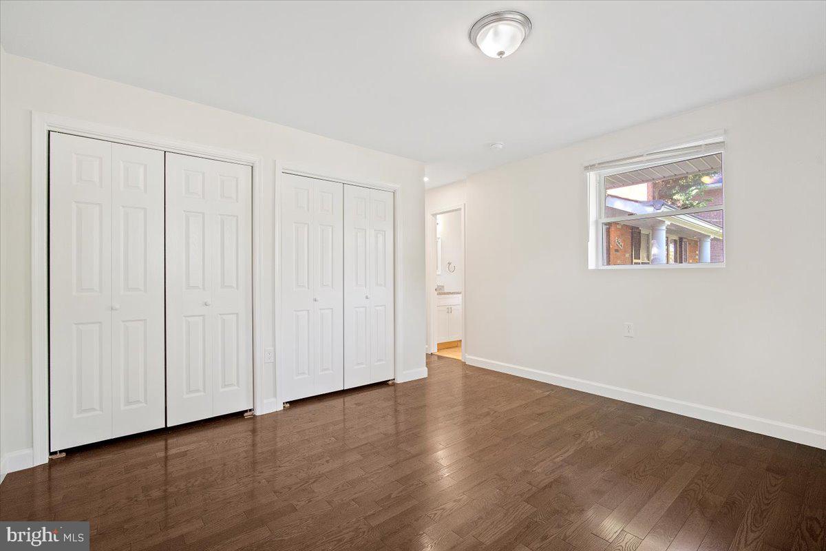 COLLEGE PARK WOODS - Residential