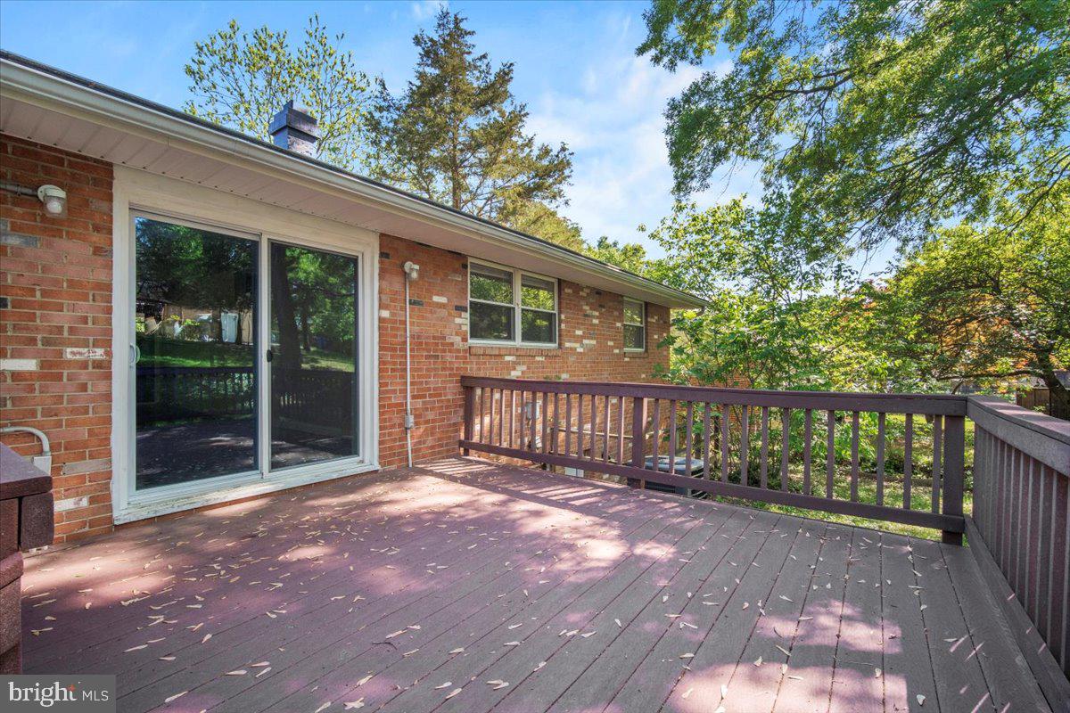 COLLEGE PARK WOODS - Residential