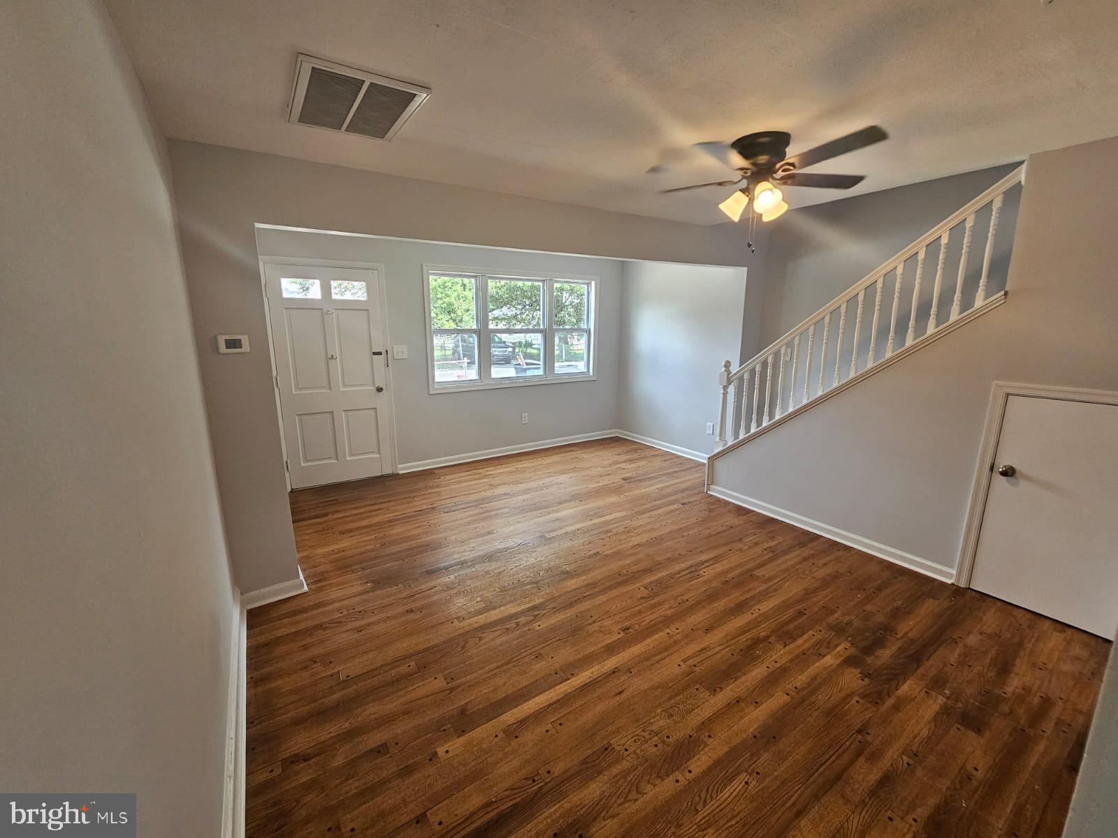 NORTH BARNABY - Residential Lease