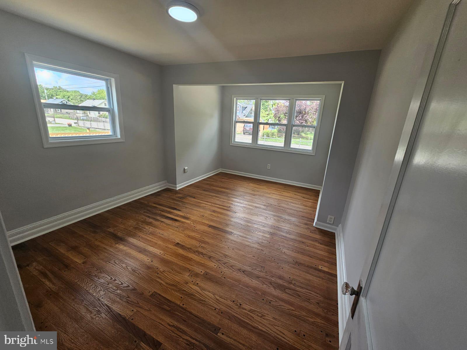 NORTH BARNABY - Residential Lease