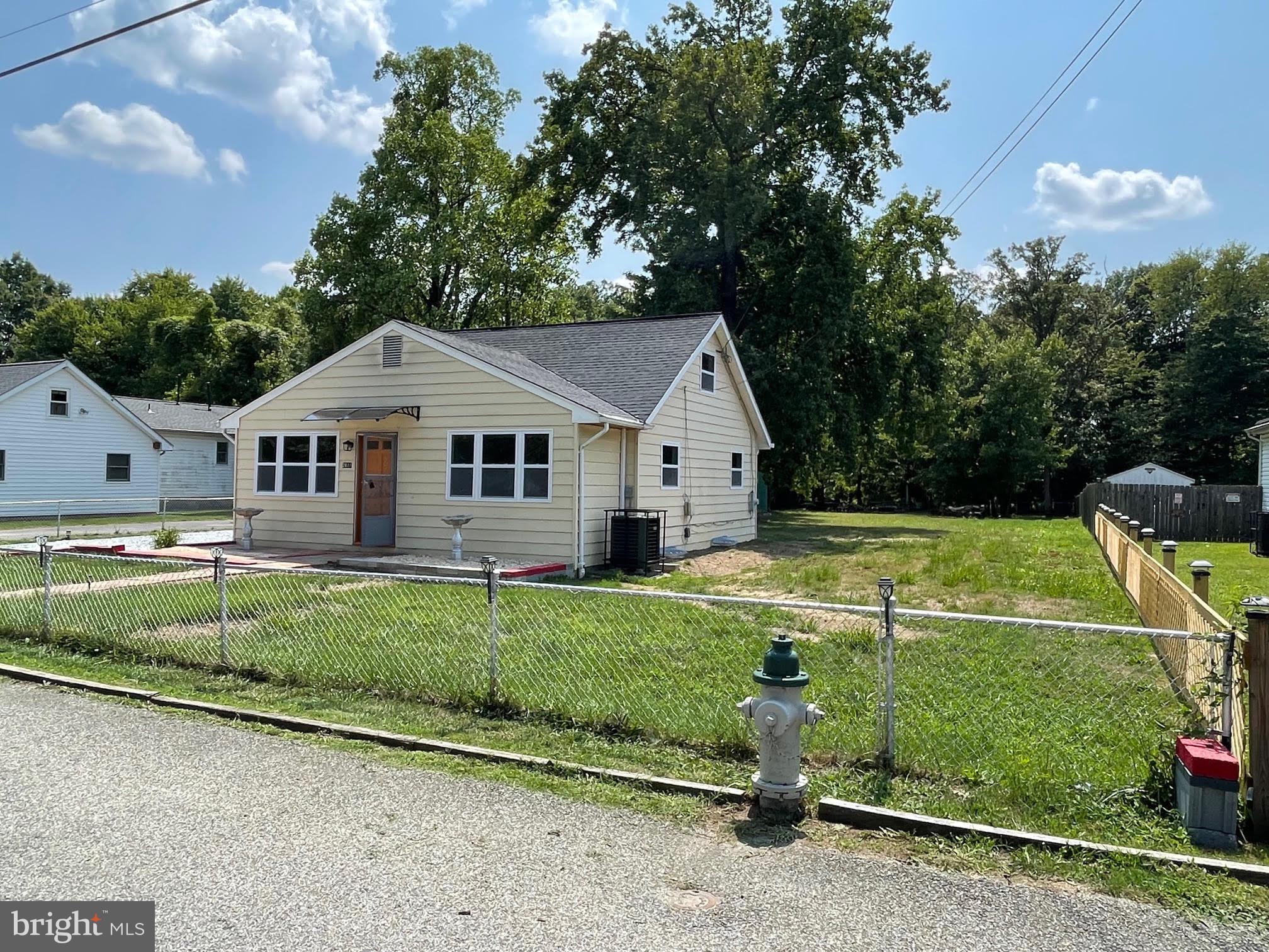 NORTH BARNABY - Residential Lease