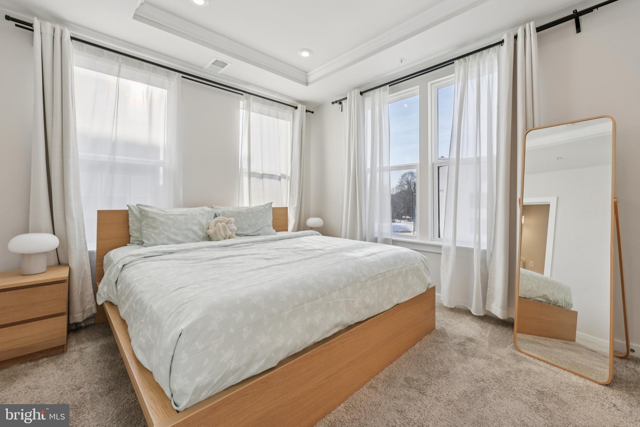 RIVERFRONT - Residential