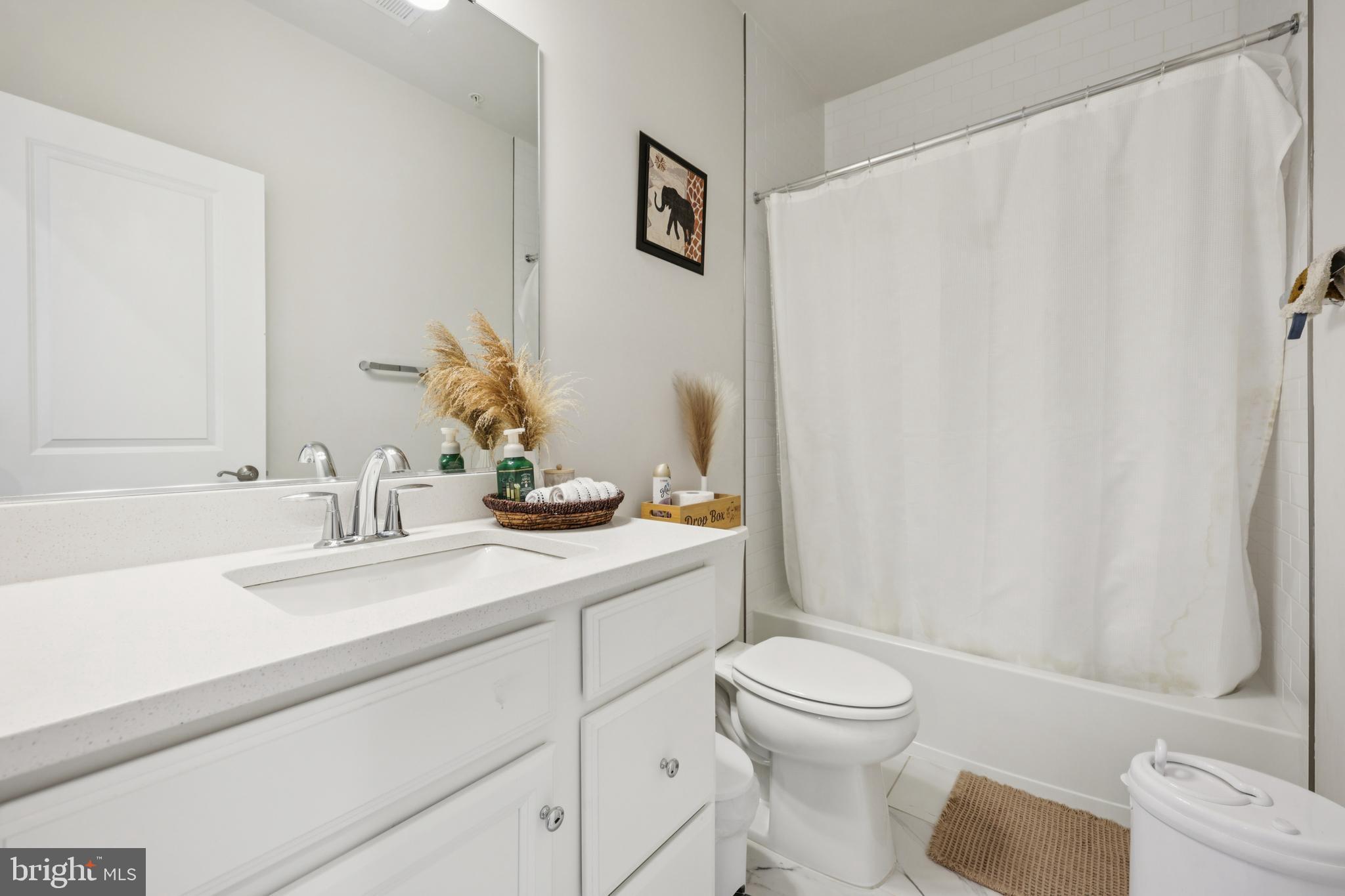 RIVERFRONT - Residential