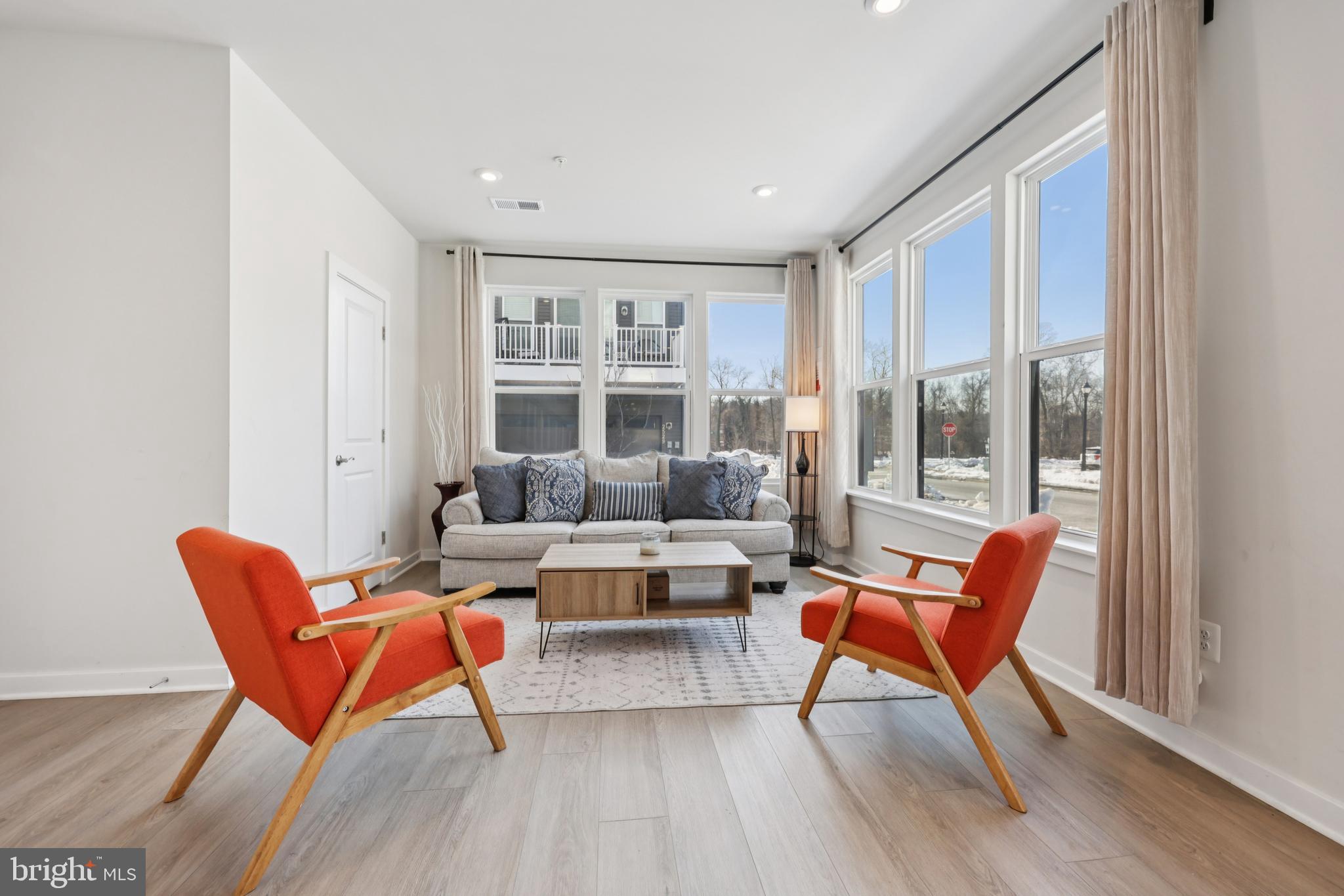 5601 HYATTSVILLE DRIVE