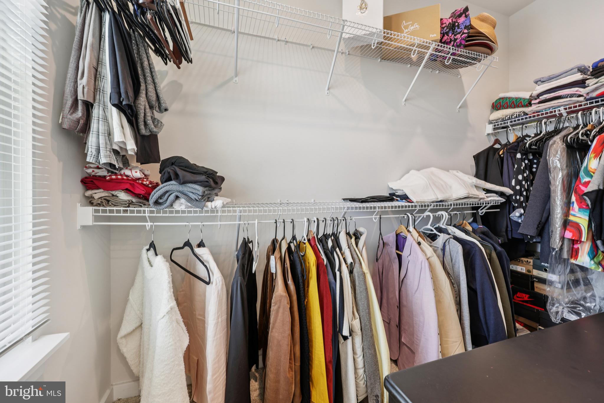 RIVERFRONT - Residential