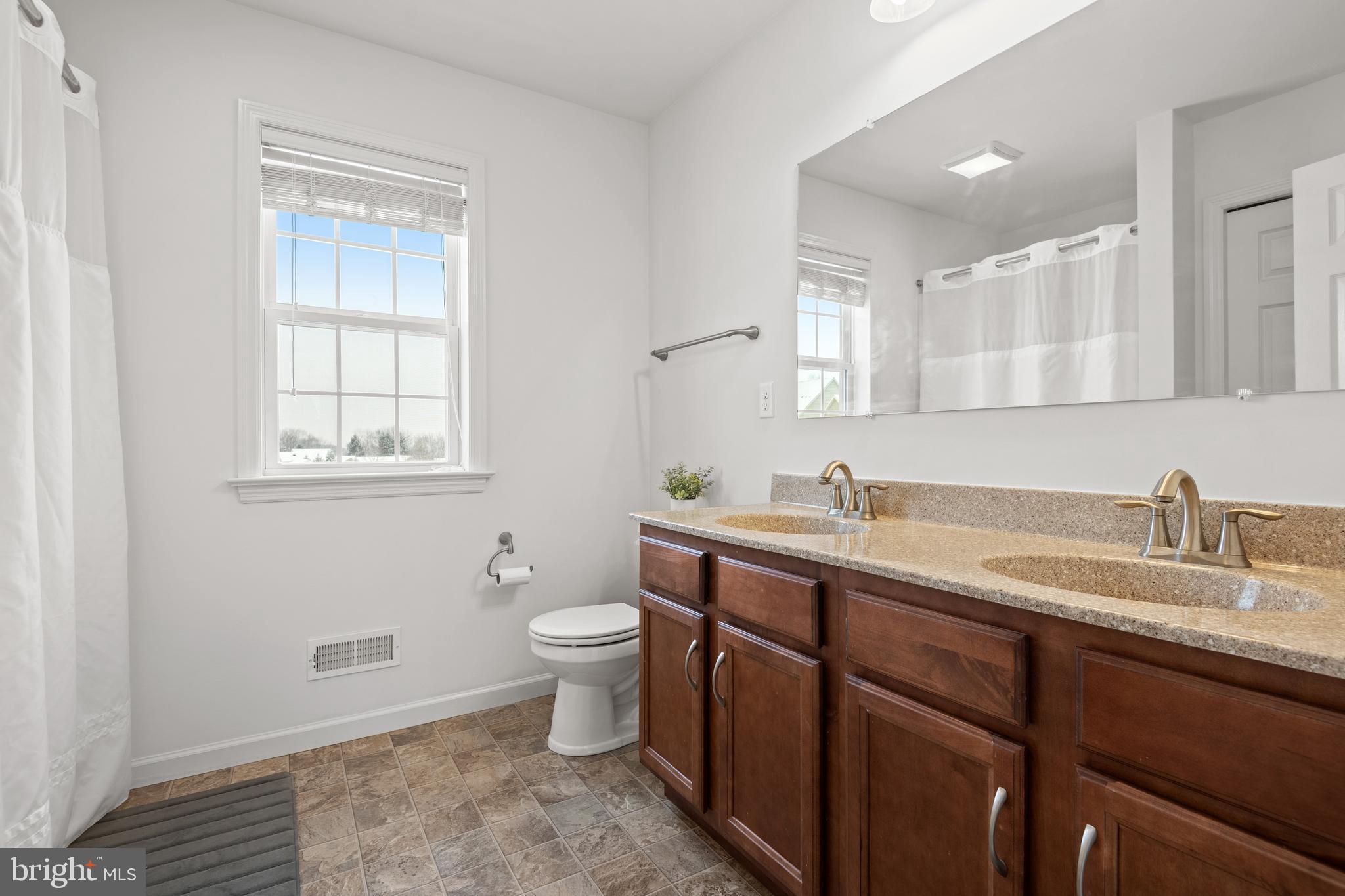 SUMMER BREEZE - Residential